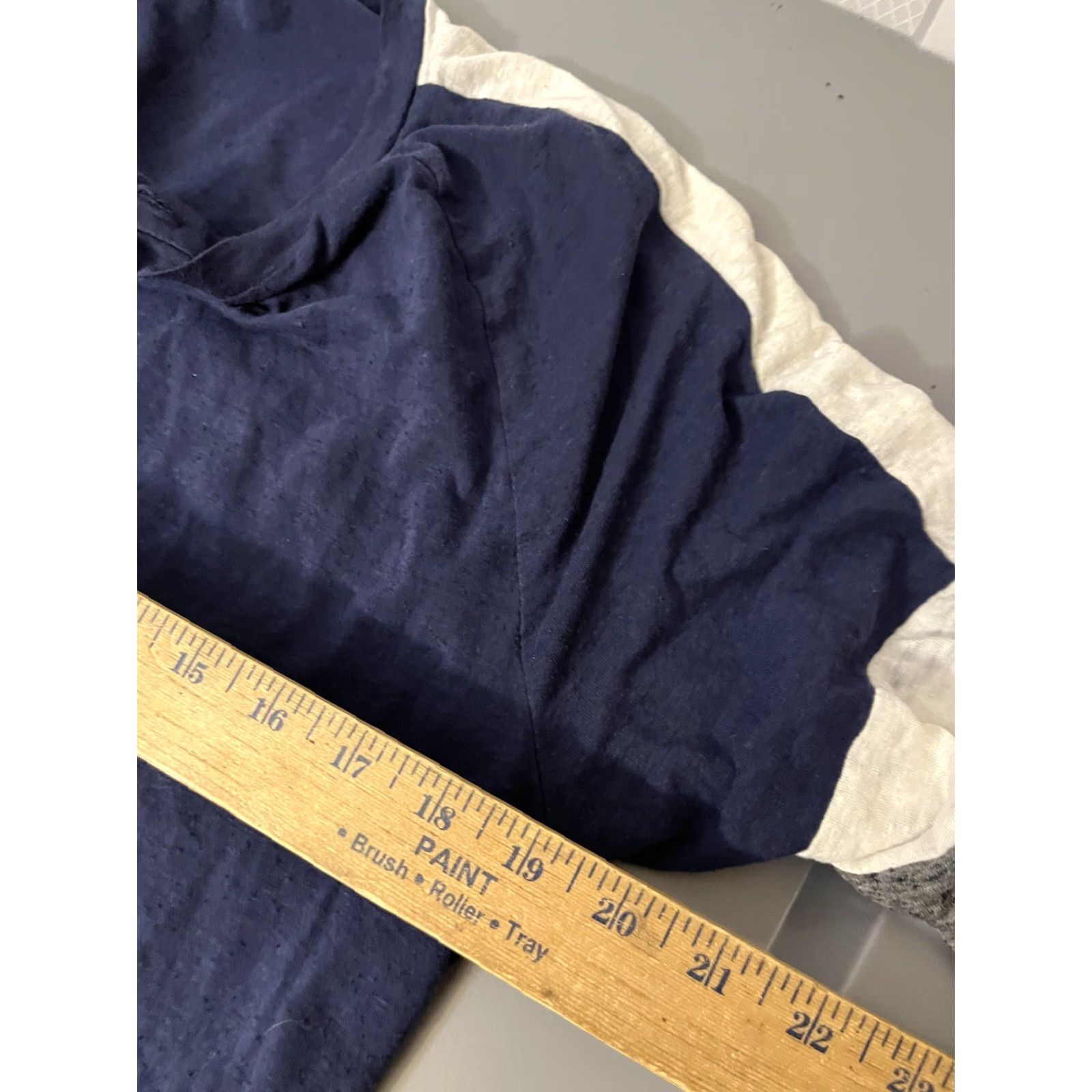 Express Express T-Shirt Mens M Blue Henley Logo Long Sleeve Casual T-Shirt Modern Basics US 90s 00s? Size US M / EU 48-50 / 2 - 5 Thumbnail