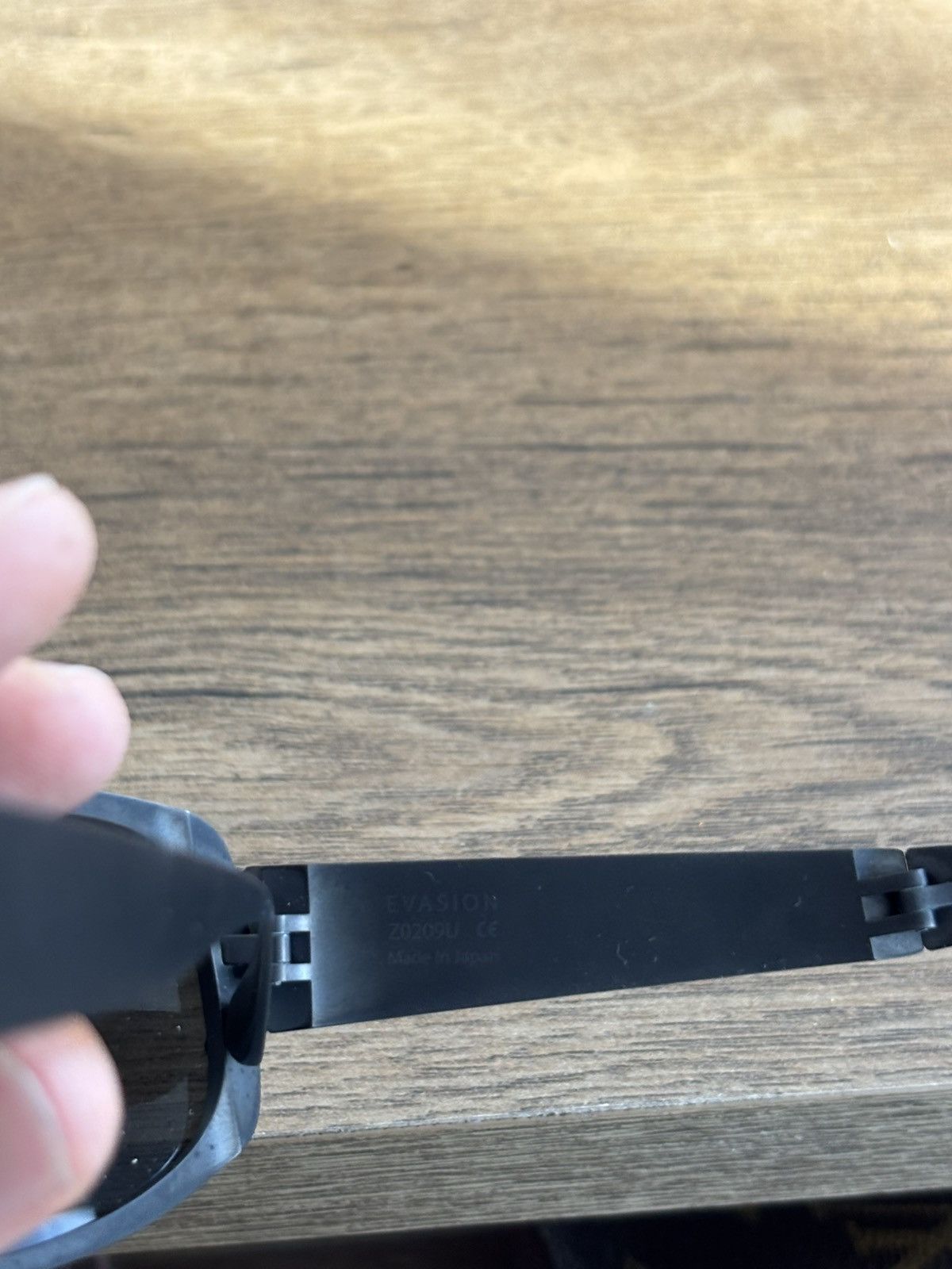 Louis Vuitton Louis Vuitton Evasion Sunglasses Size ONE SIZE - 9 Thumbnail