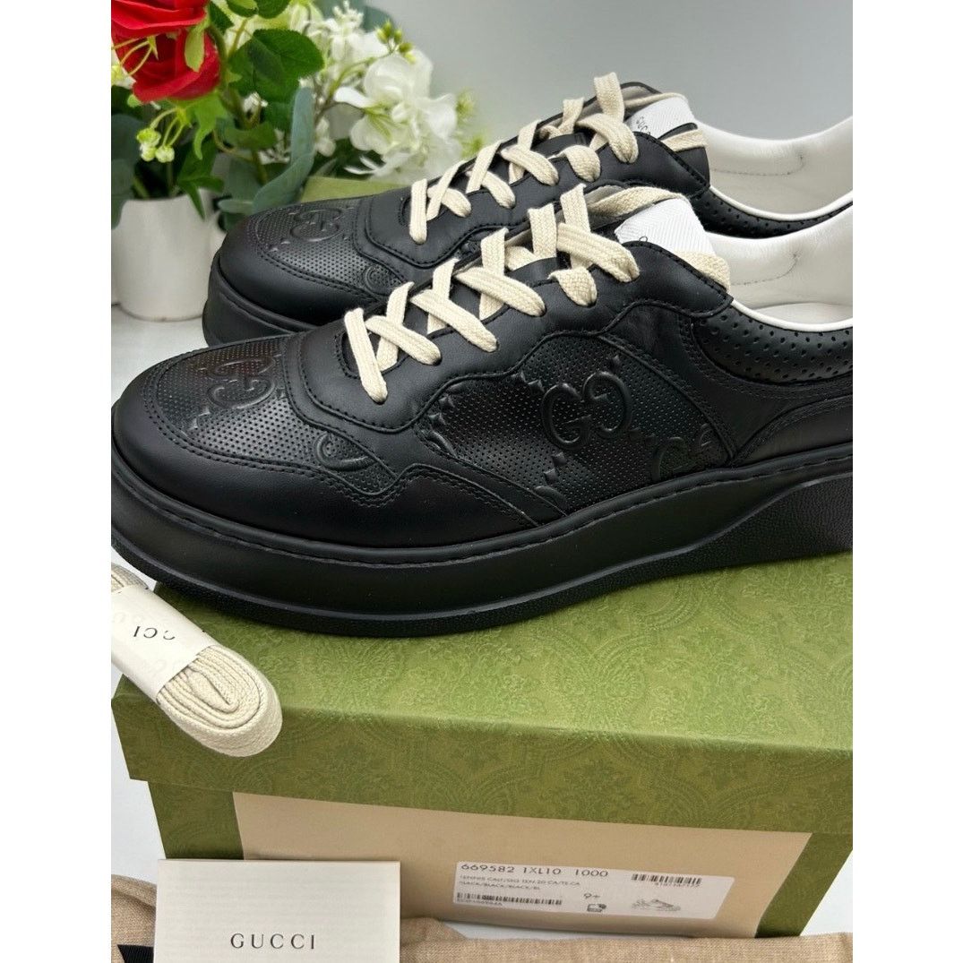 Gucci Men's Gucci GG embossed Leather sneakers size 9.5 fits 10 US Size US 10 / EU 43 - 2 Thumbnail