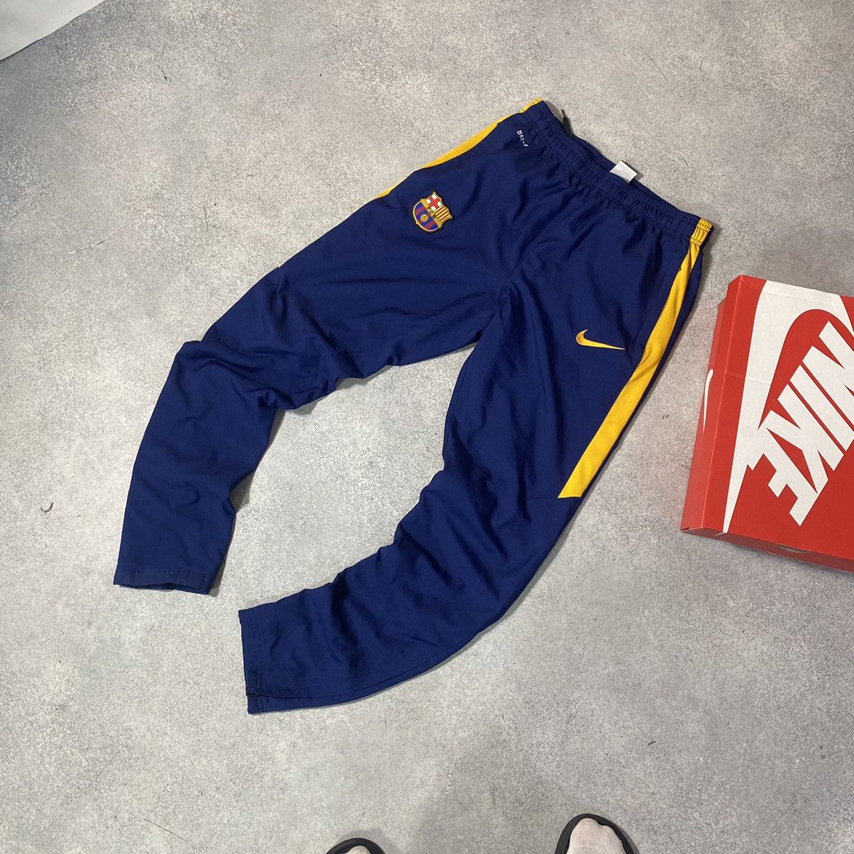 Nike Vintage nike pants barcelona Size US 30 / EU 46 - 1 Thumbnail