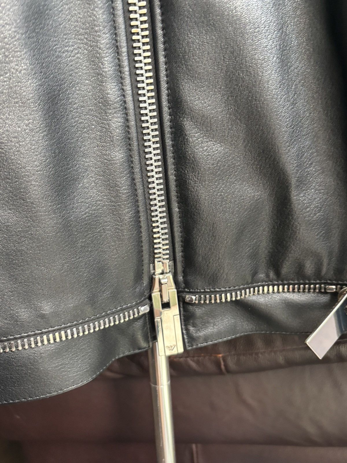 Emporio Armani Beautiful emporio Armani leather jacket Size US M / EU 48-50 / 2 - 3 Thumbnail