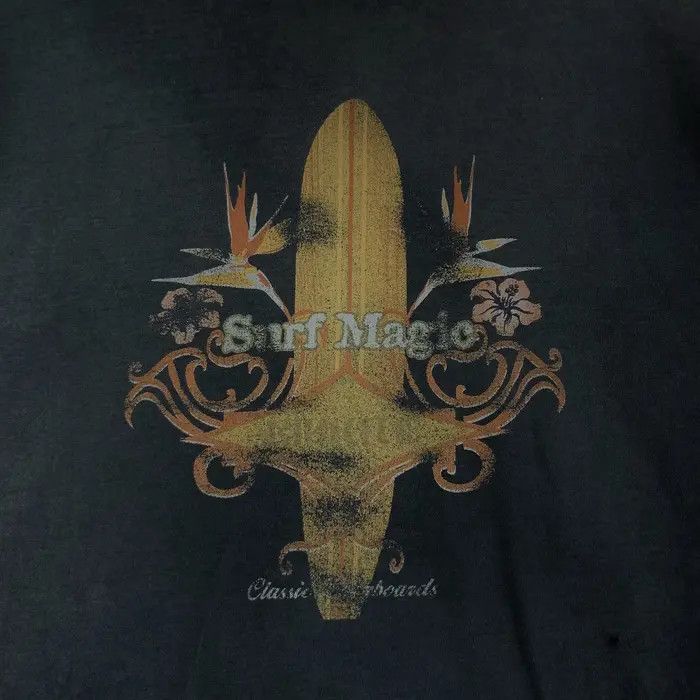 Vintage Vintage 90’ SURF MAGIC Natural Sun Faded Tee Shirt Size US L / EU 52-54 / 3 - 2 Thumbnail