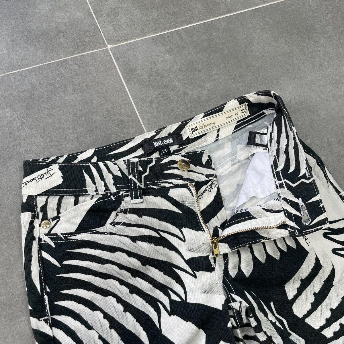 Just Cavalli Just Cavalli Women Skinny Leg Pants Size 25 Size 29" - 6 Thumbnail