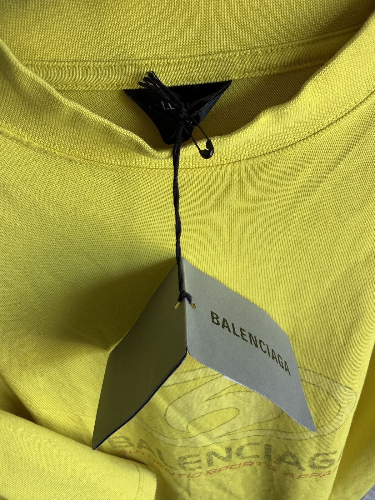 Balenciaga Authentic Sports Apparel T Shirt Size US XL / EU 56 / 4 - 5 Thumbnail