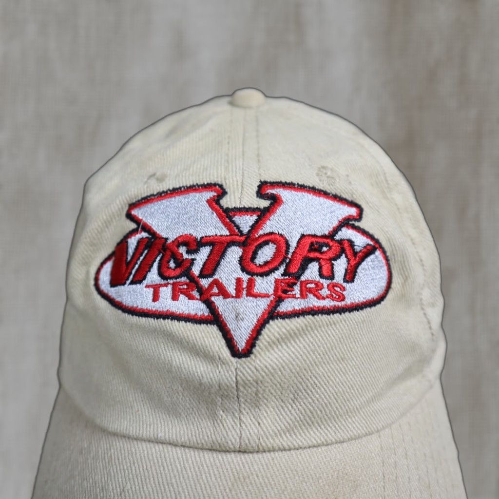 Vintage Vintage Victory Trailers Baseball Cap Adult Adjustable Aviation Beige Mens Size ONE SIZE - 1 Thumbnail