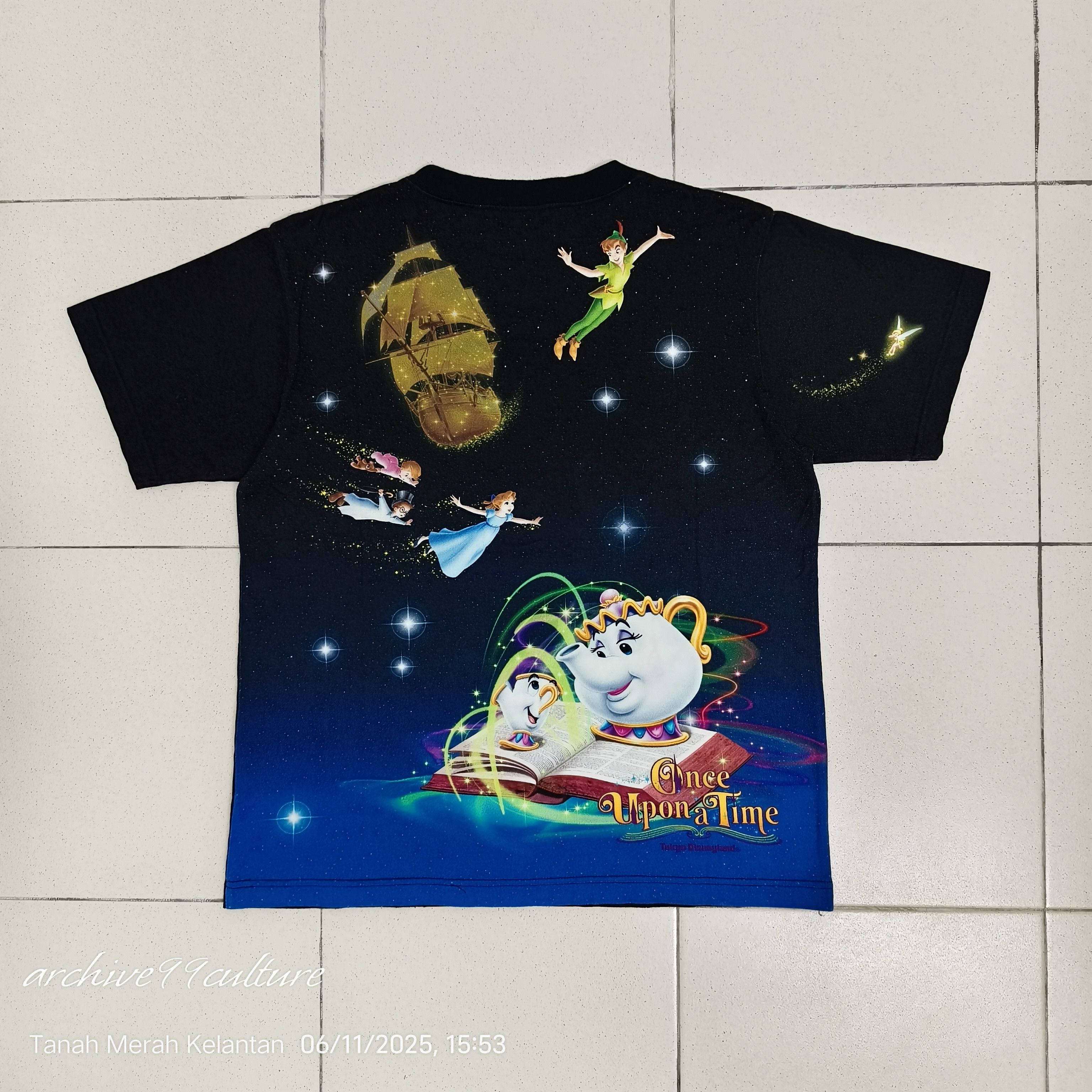 Disney Vintage 2000 Disney Once Upon a Time Over print Size US M / EU 48-50 / 2 - 2 Thumbnail