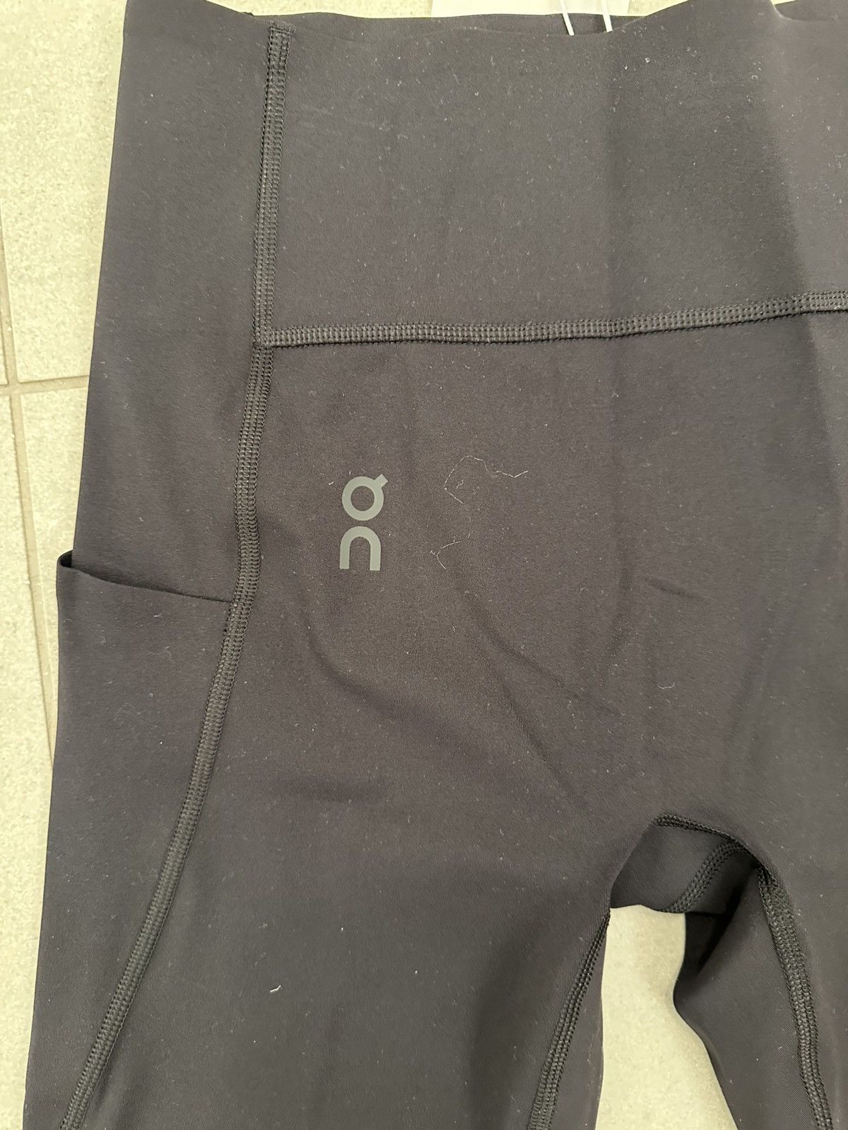 On On Running Studio Tight 7/8 Size 26" / US 2 / IT 38 - 7 Thumbnail