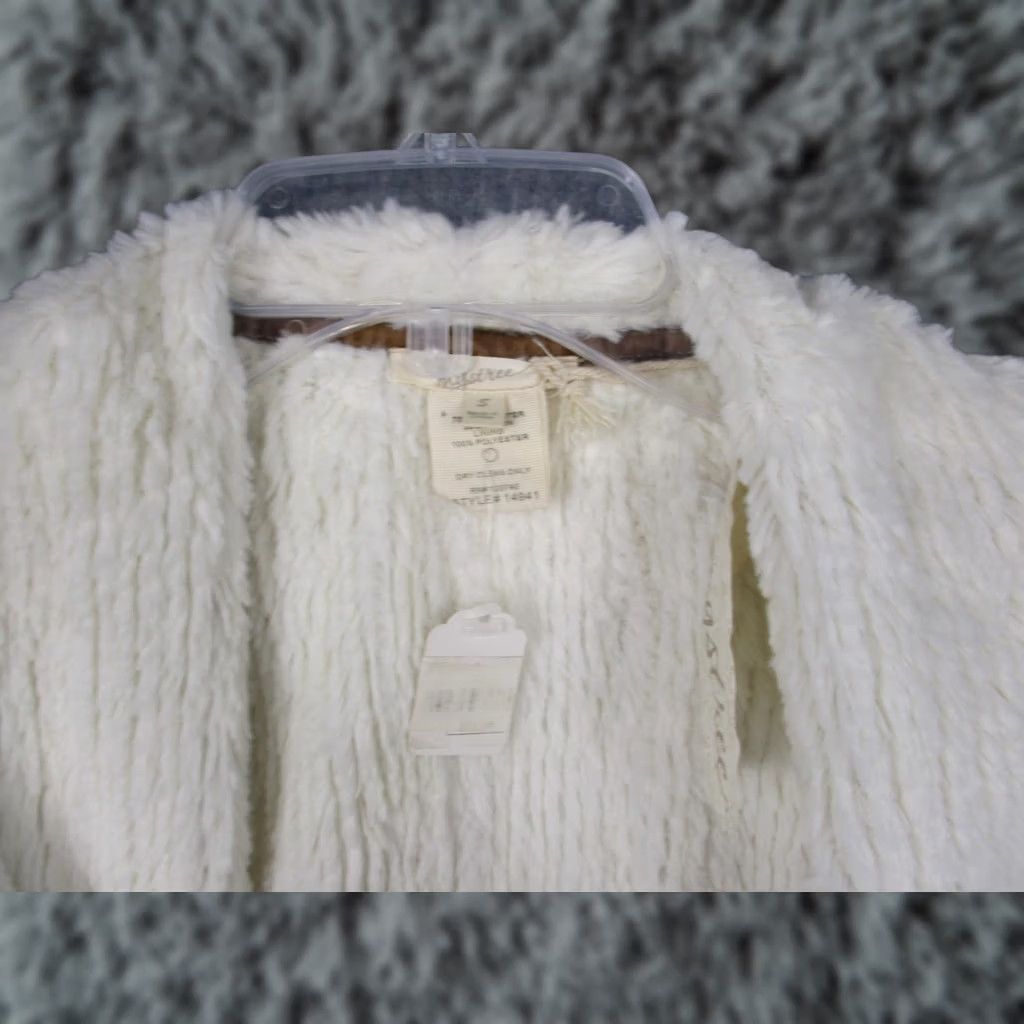 Vintage VINTAGE: NO — Mystree Vest Womens S Beige White Faux Fur Open Front Sleeveless Boho Style Size S / US 4 / IT 40 - 1 Thumbnail