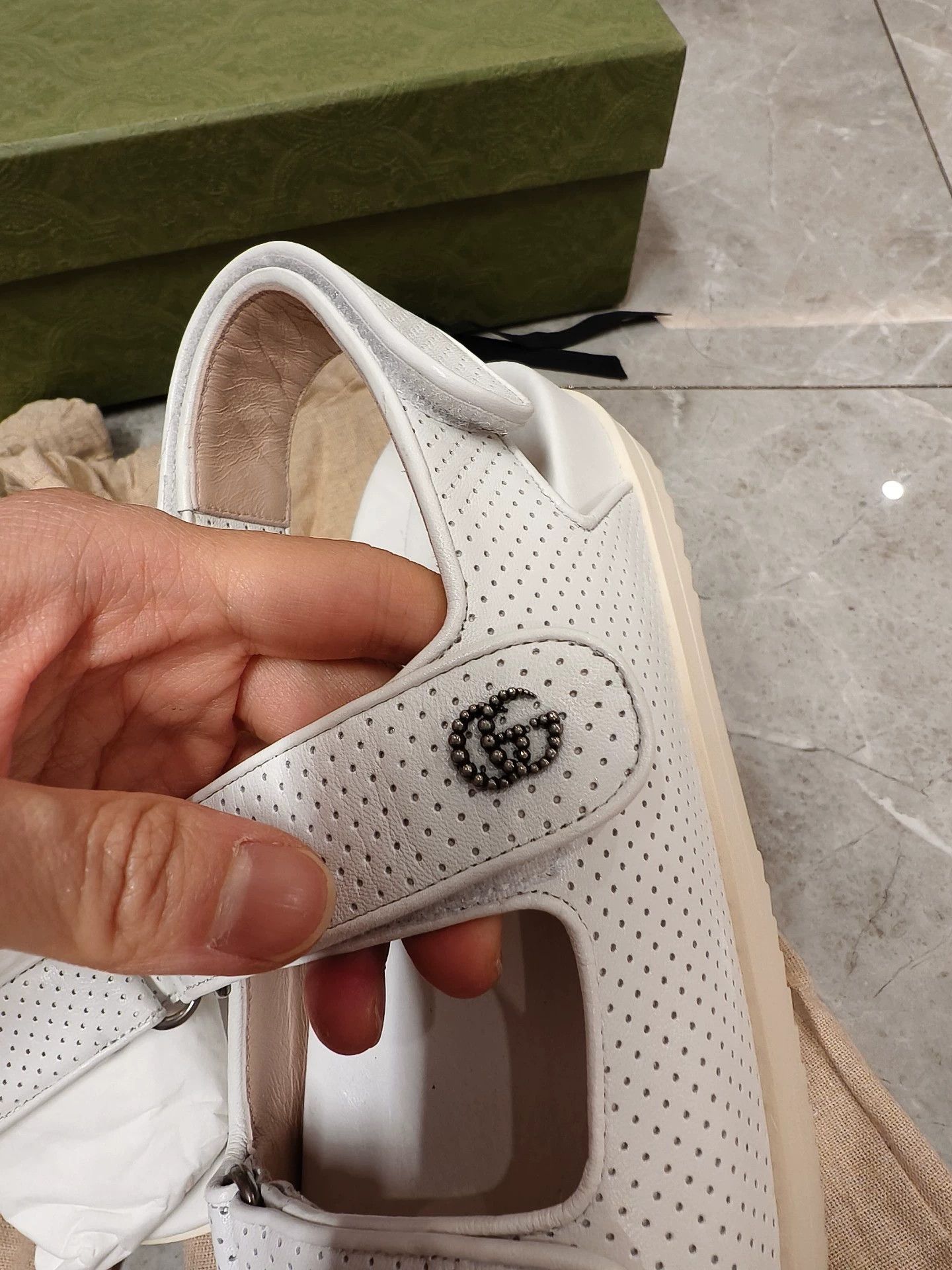 Gucci Gucci Women's White Sandals 37 EU New Authentic Size US 6.5 / IT 36.5 - 3 Thumbnail