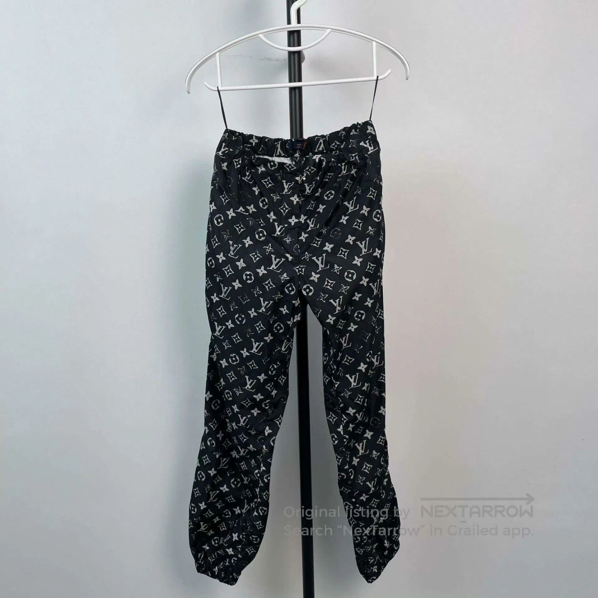 Louis Vuitton Louis Vuitton Monogram Print Joggers. Size 33" - 1 Thumbnail