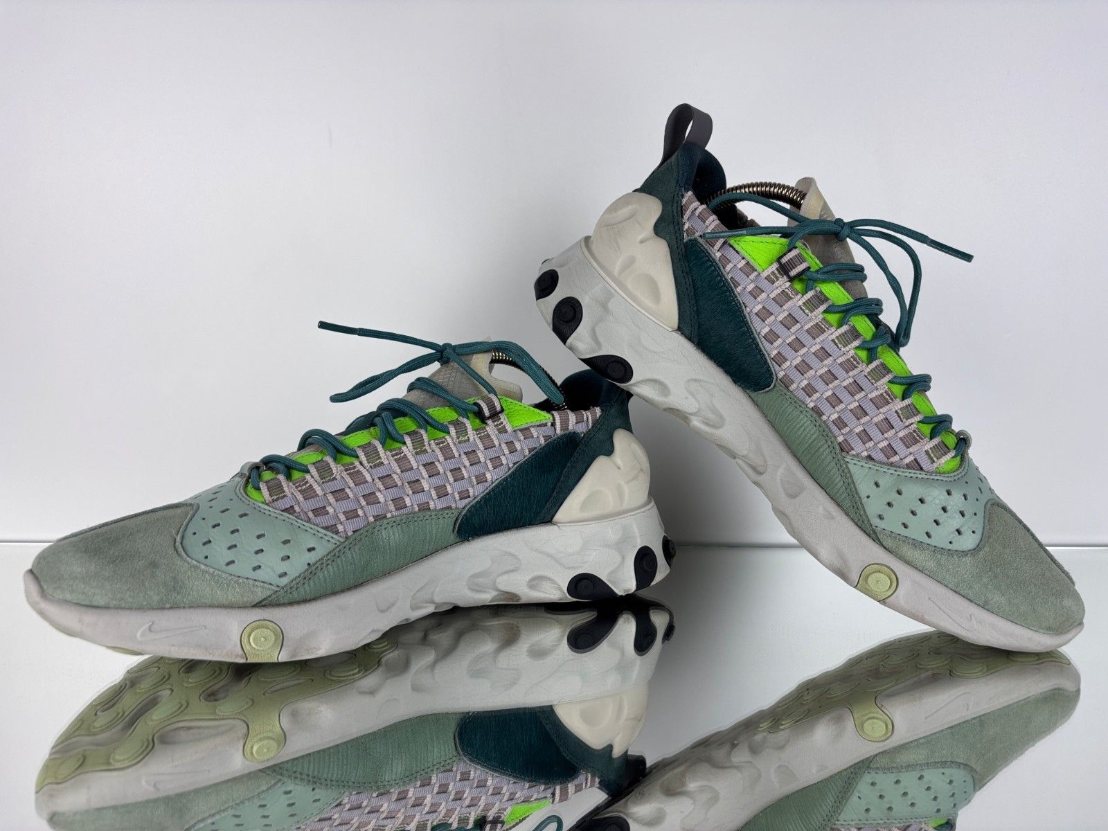 Nike Nike React Sertu Running Trainers Sneakers Shoes Mint 10.5 Size US 10.5 / EU 43-44 - 2 Thumbnail