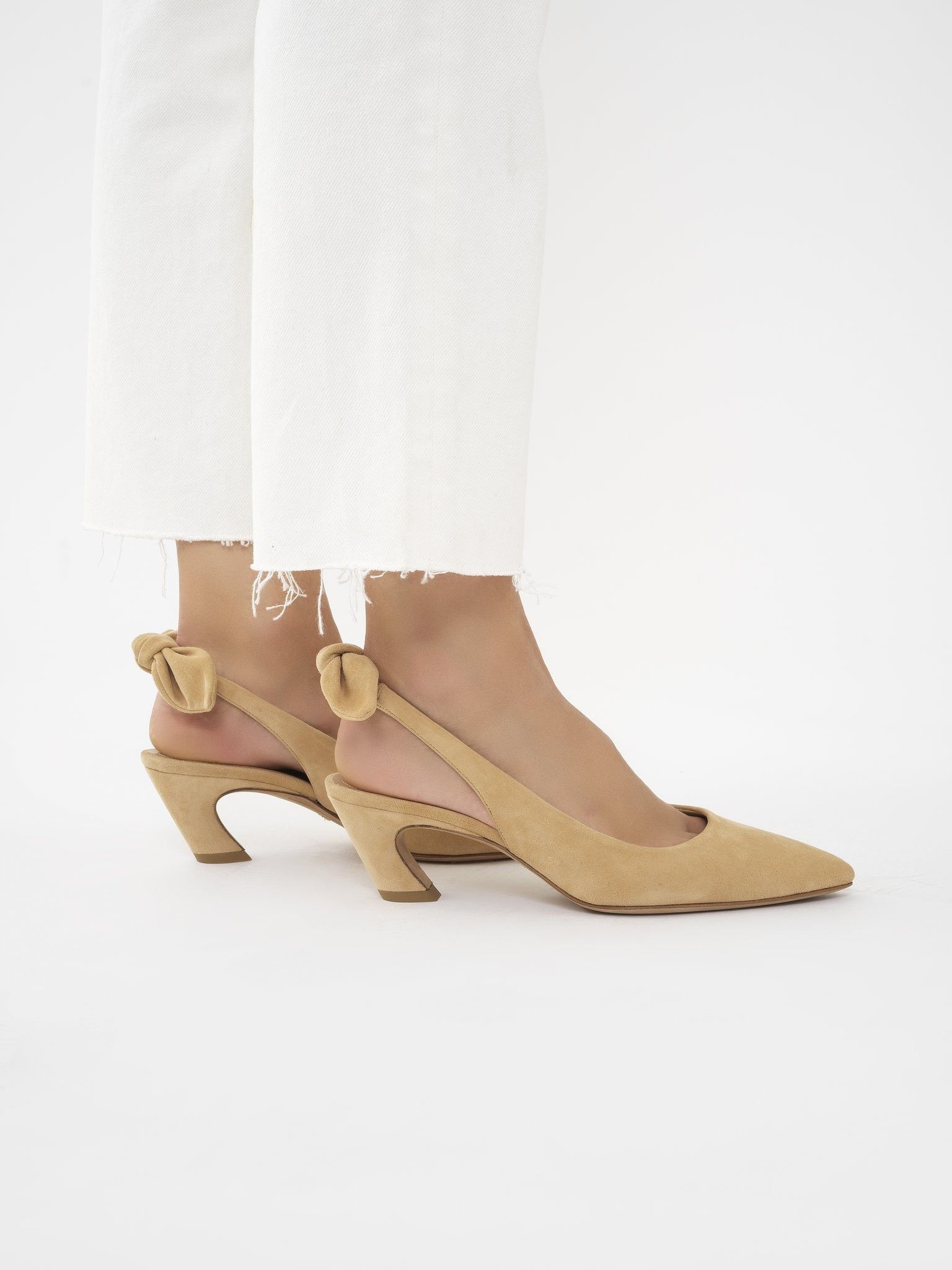 Chloe o1loc1c0425 CHC24 Oli Pumps in Nude Size US 8 / IT 38 - 2 Thumbnail