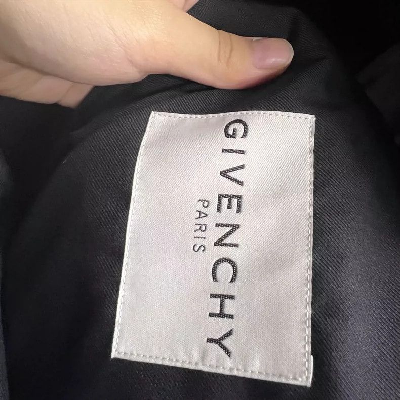 Givenchy Givenchy Size44 Black Stitch Detail Notched Lapel Single Br Size US M / EU 48-50 / 2 - 3 Thumbnail
