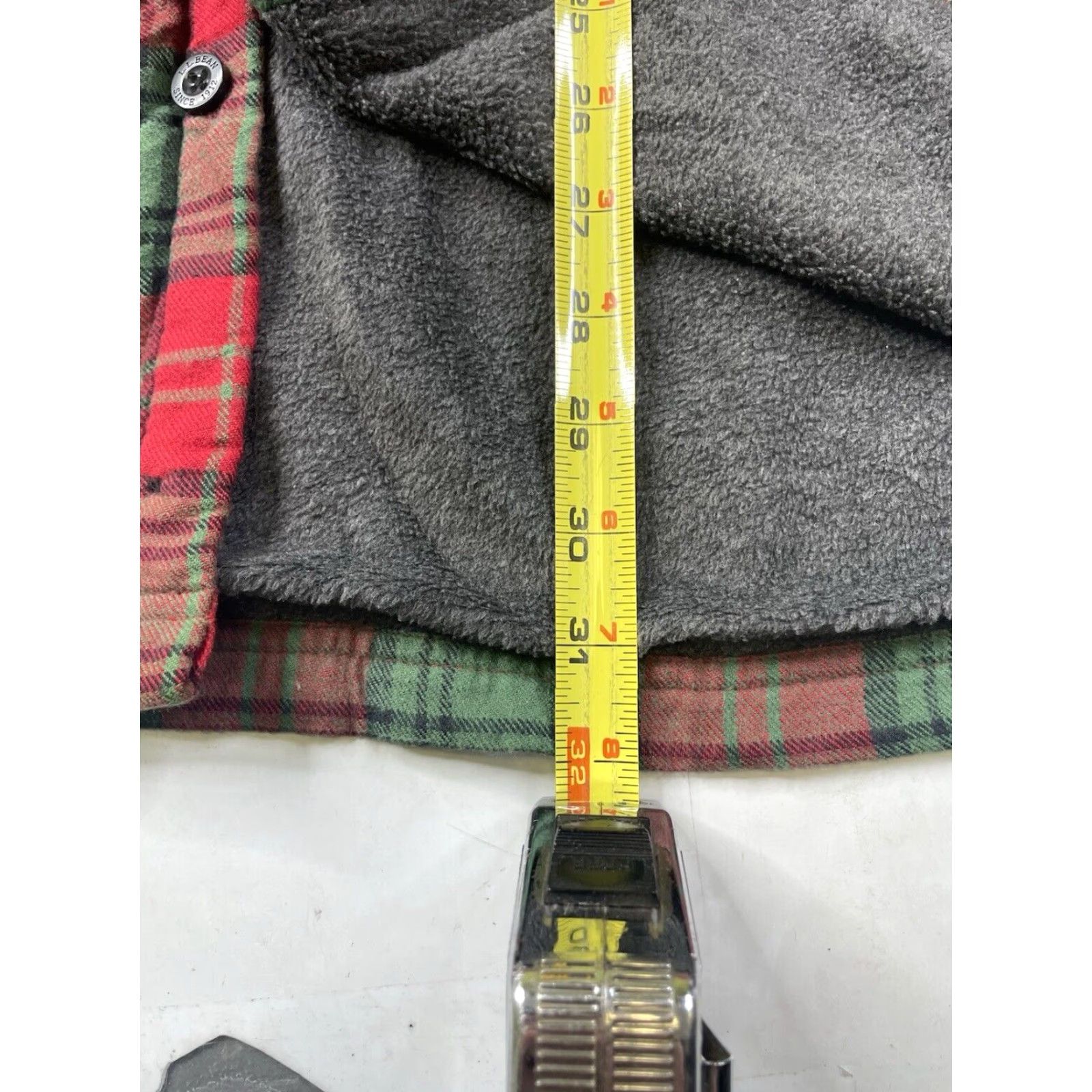 Vintage VINTAGE LL Bean Shirt Mens Medium Fleece Lined Flannel Button Up Shacket Traditional Fit Size US M / EU 48-50 / 2 - 5 Thumbnail