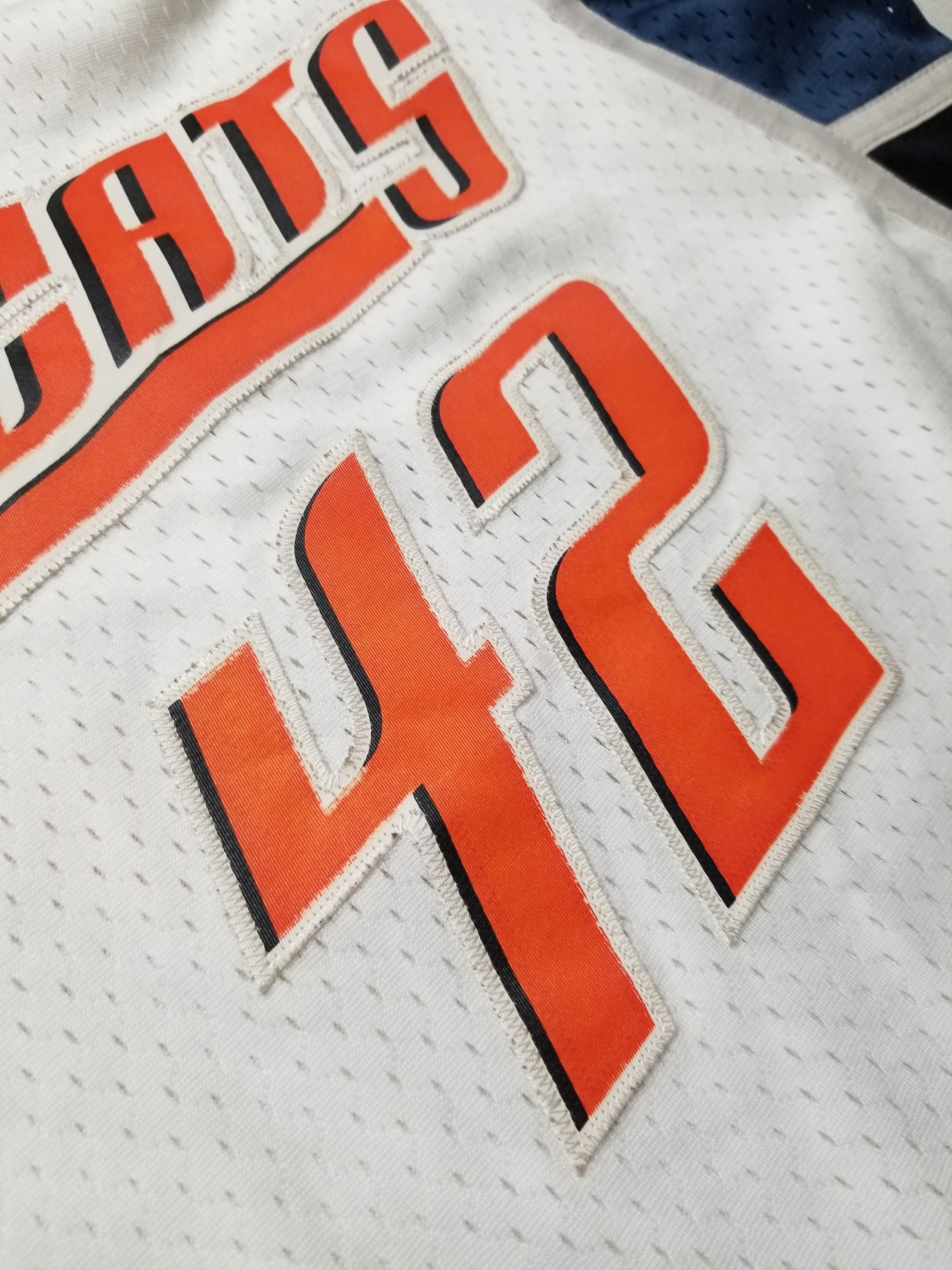 Adidas VTG Adidas Charlotte Bobcats #42 Sean May NBA Sewn Jersey Size US L / EU 52-54 / 3 - 13 Thumbnail