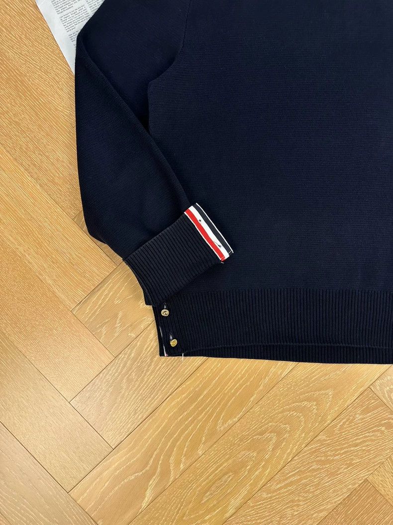 Thom Browne Thom Browne Round collar long sleeve hoodie Size US XL / EU 56 / 4 - 4 Thumbnail