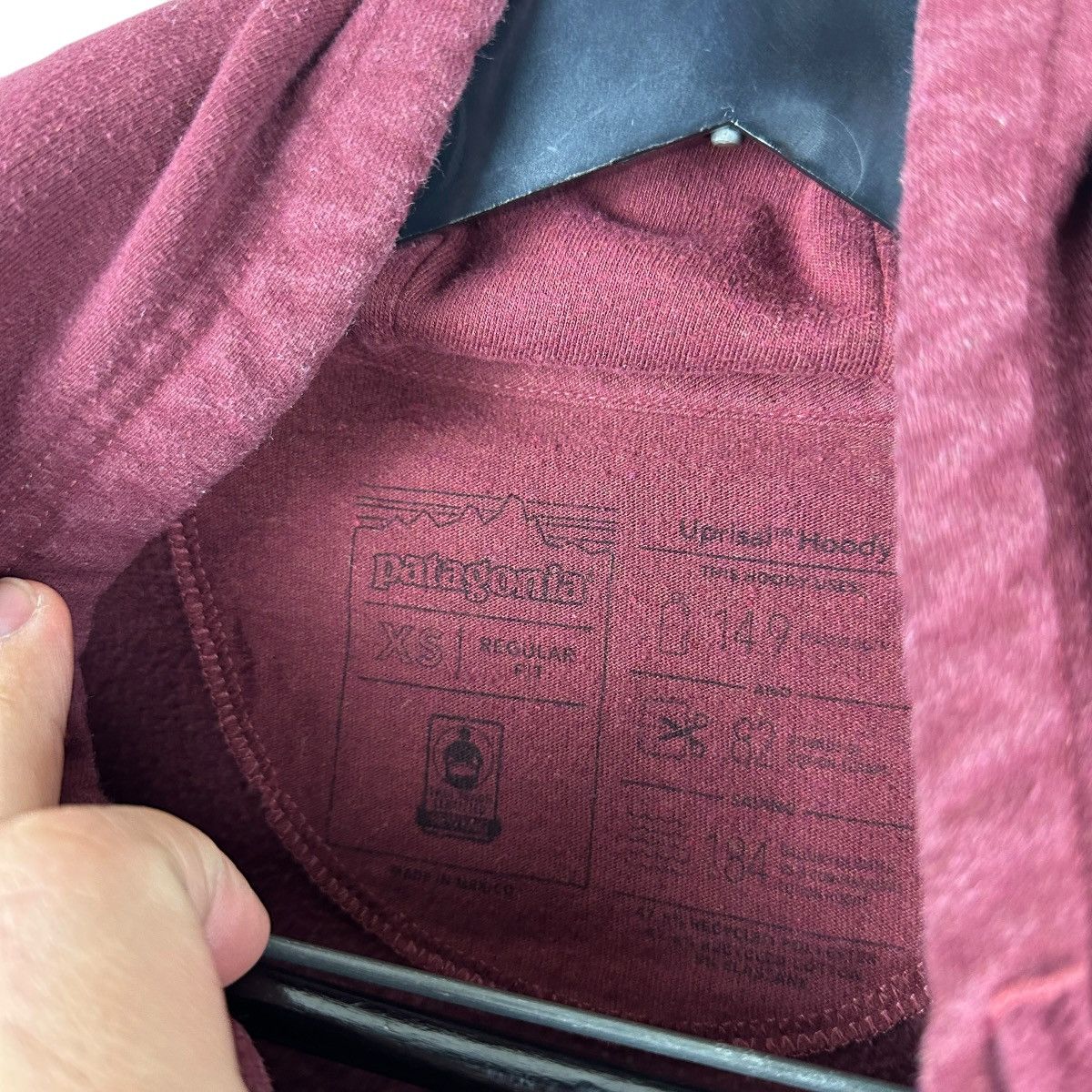 Patagonia Women’s Y2K Patagonia Bear Center Logo Hoodie Size XS / US 0-2 / IT 36-38 - 8 Thumbnail