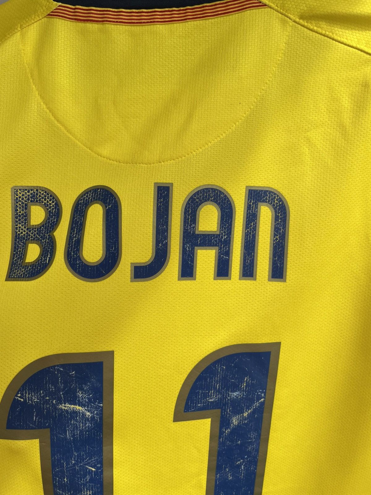Vintage Barcelona 2008 2009 2010 #11 Bojan Away Football Shirt Size US M / EU 48-50 / 2 - 19 Thumbnail