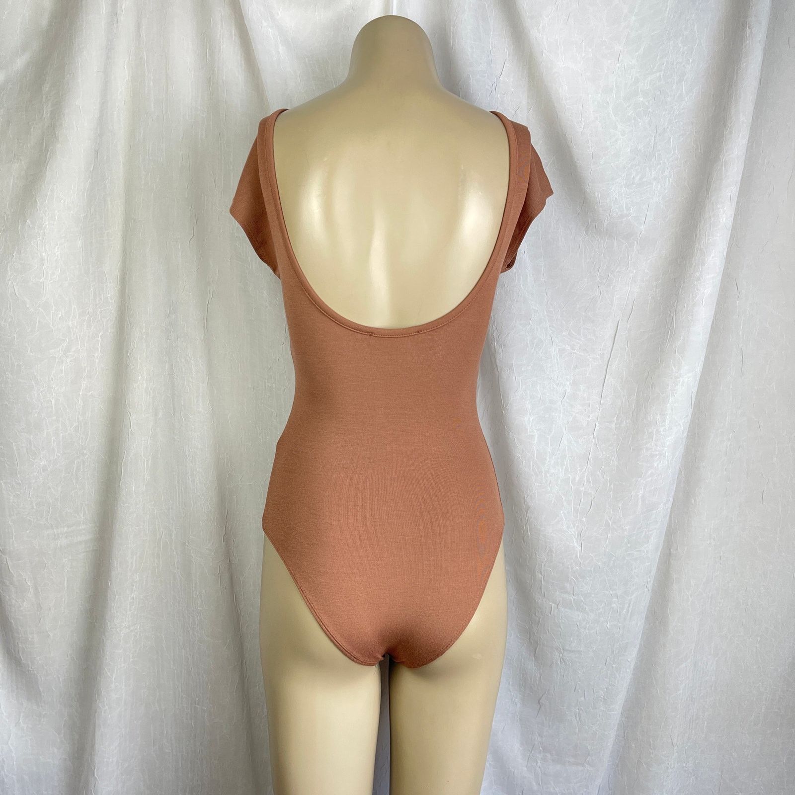 Forever 21 Forever 21 Scoop Back Short Sleeve Bodysuit Dusty Pink XS Size XS / US 0-2 / IT 36-38 - 8 Thumbnail