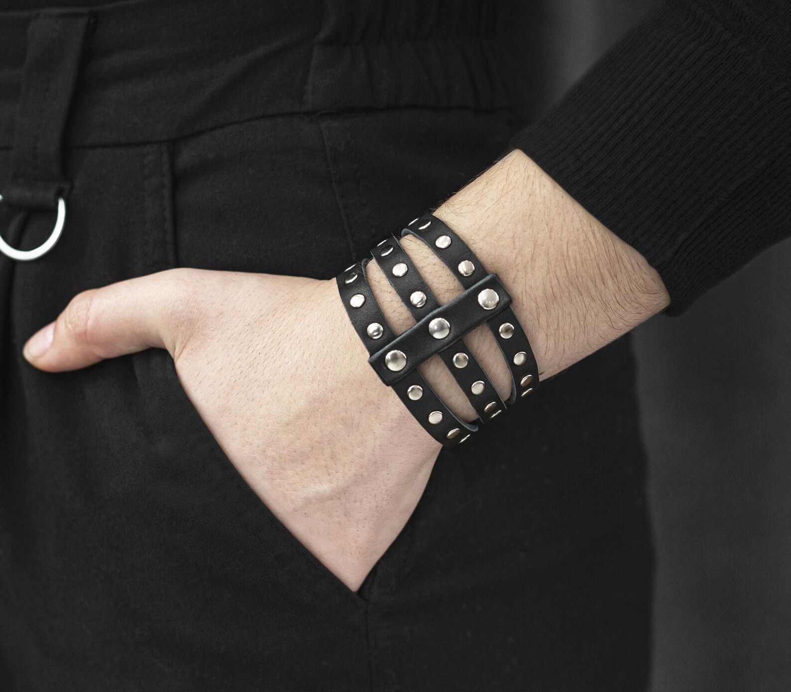 Jewelry Vintage Leather Cuff Goth Buckle Concealed Wristband Size ONE SIZE - 1 Thumbnail
