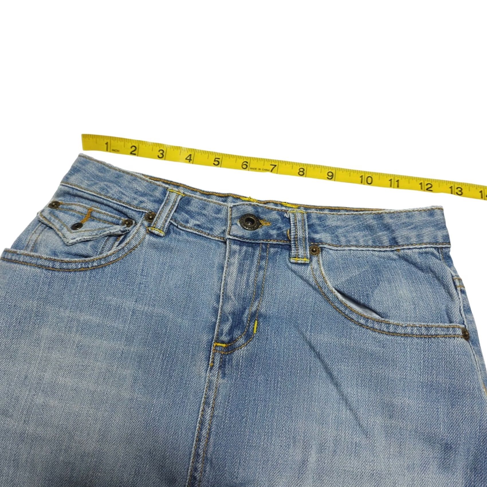 Old Navy Old Navy Jean Skirt Women's 8 Denim Stretch Pencil Skirt Light Wash Y2k Vintage No (Mens/Womens) Size 30" / US 8 / IT 44 - 4 Thumbnail