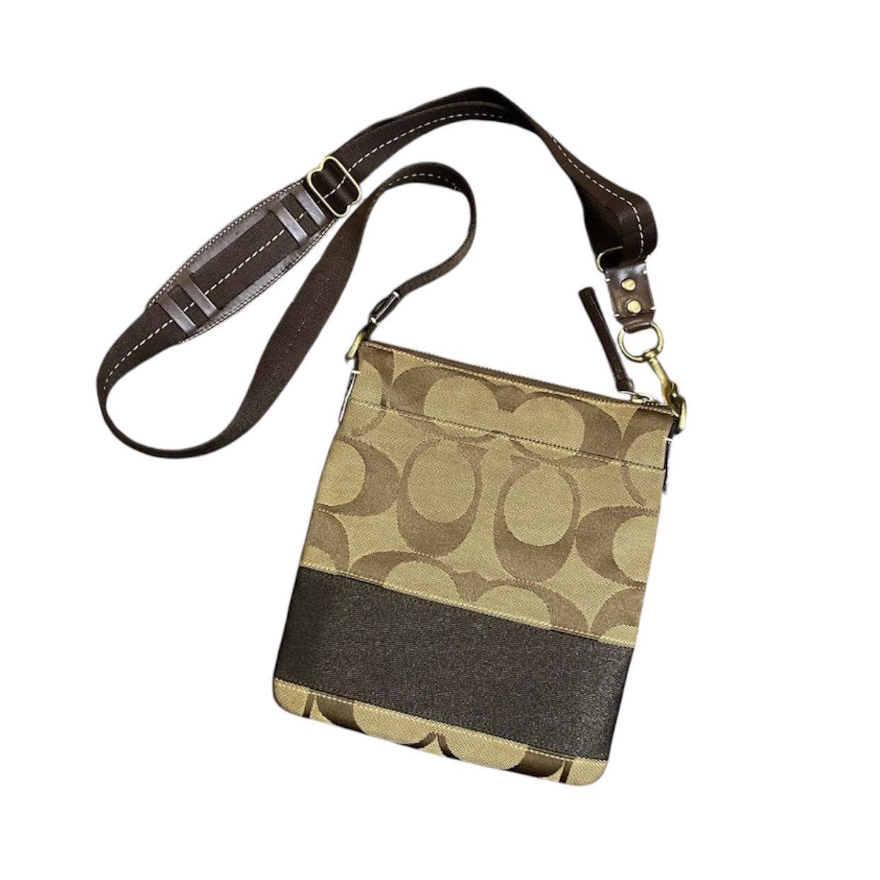 Coach Coach Signature Swingpack Crossbody Bag Size ONE SIZE - 1 Thumbnail