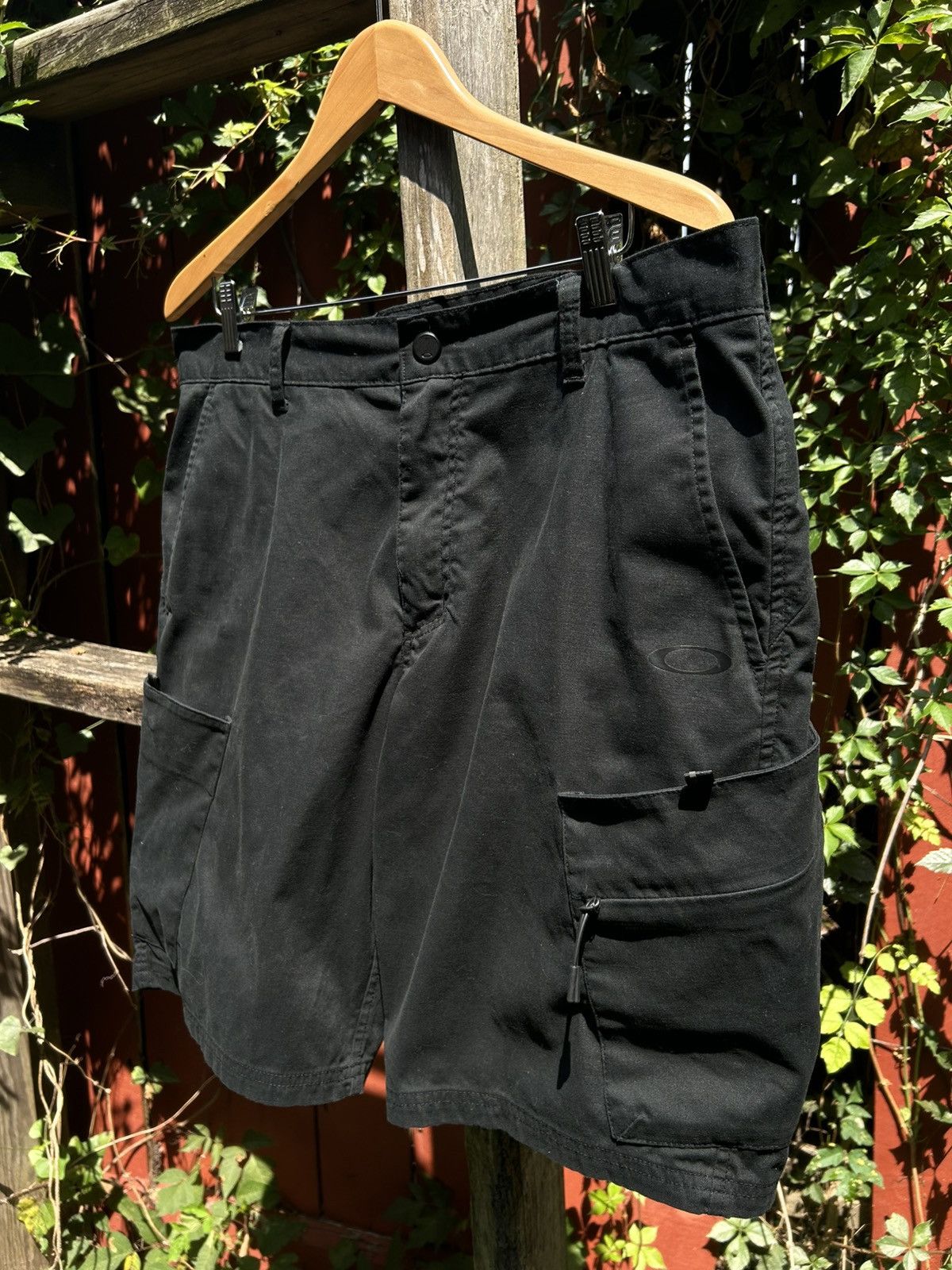 Vintage Oakley Tech Cargo Shorts 36