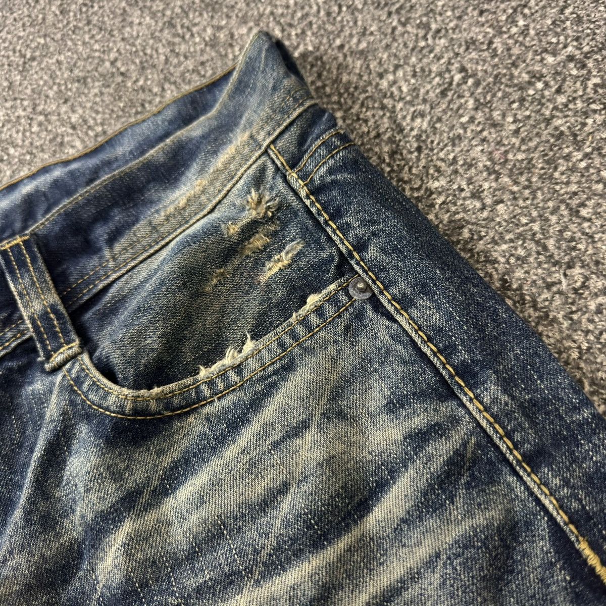 Tornado Mart Flared 🔥🇯🇵 Vintage 90s Diggity Distressed Whisker Jeans Denim Size US 32 / EU 48 - 19 Thumbnail
