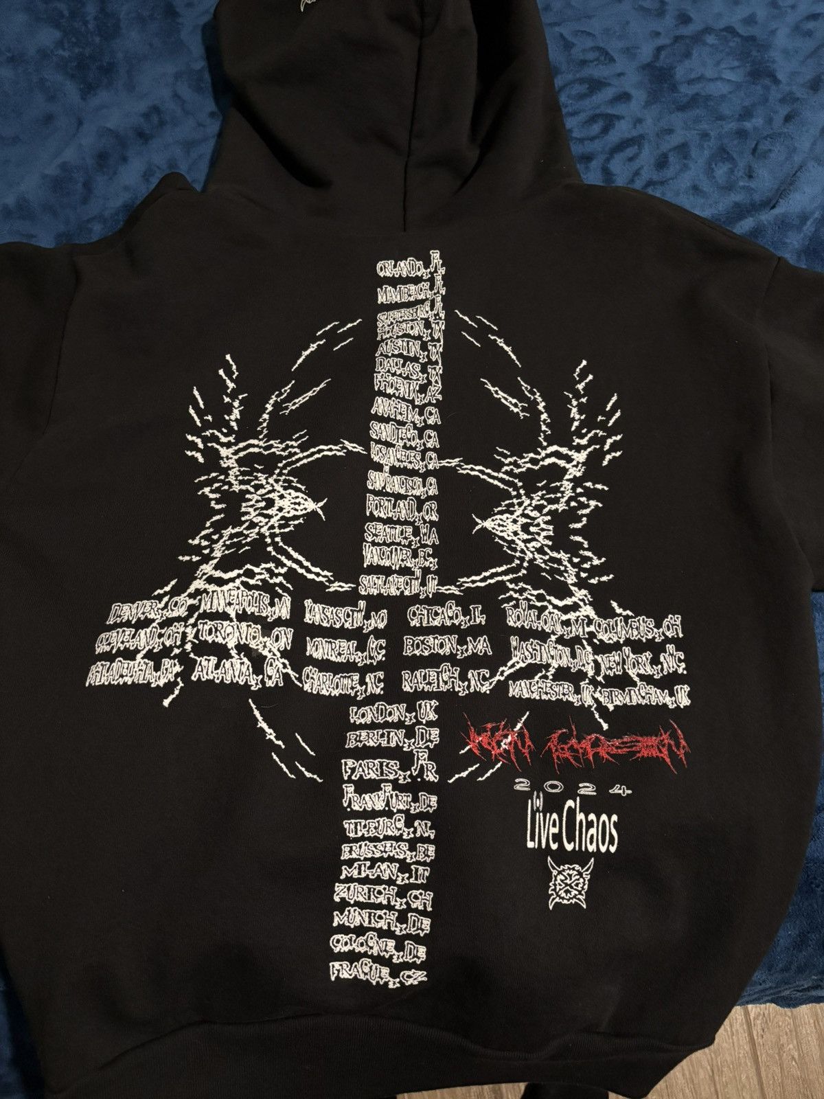 Ken Carson Ken carson tour merch Size US M / EU 48-50 / 2 - 5 Thumbnail