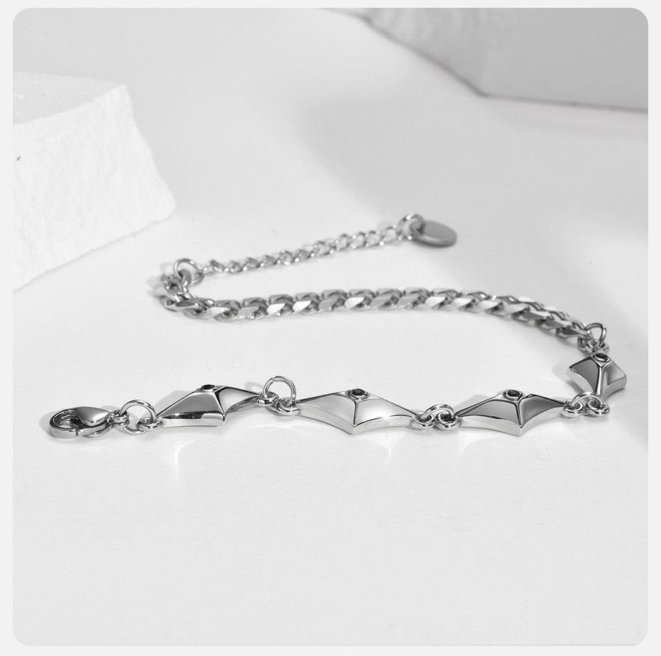 Jewelry Cuban Chain Love Bracelet Size ONE SIZE - 3 Thumbnail