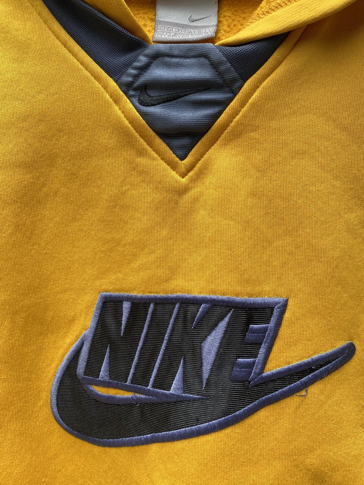 Nike Nike boys hoodie sweatshirt Size US L / EU 52-54 / 3 - 4 Thumbnail