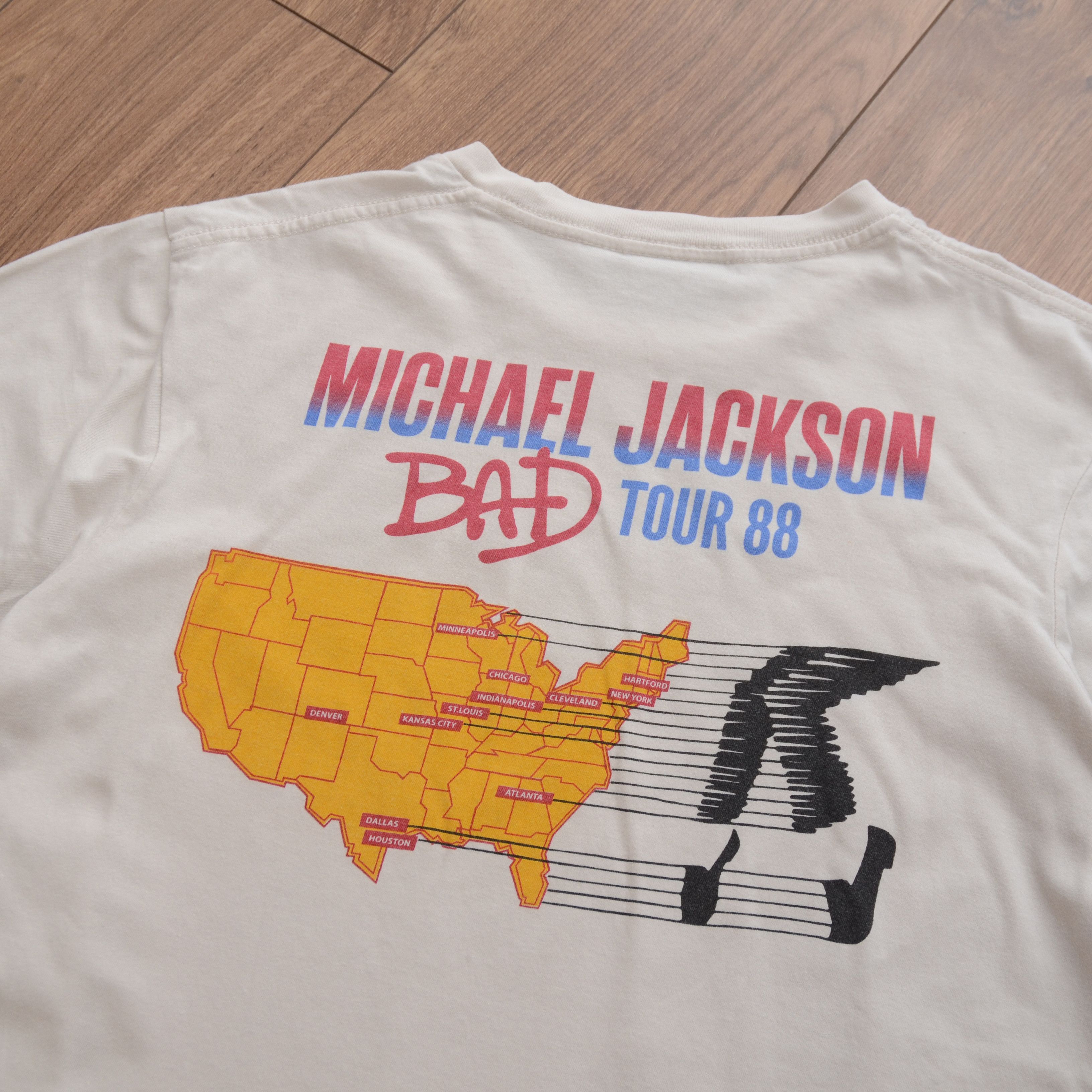 Band Tees Michael Jackson 1988 Bad Tour T-Shirt M Double Sided Unisex Size US M / EU 48-50 / 2 - 5 Thumbnail