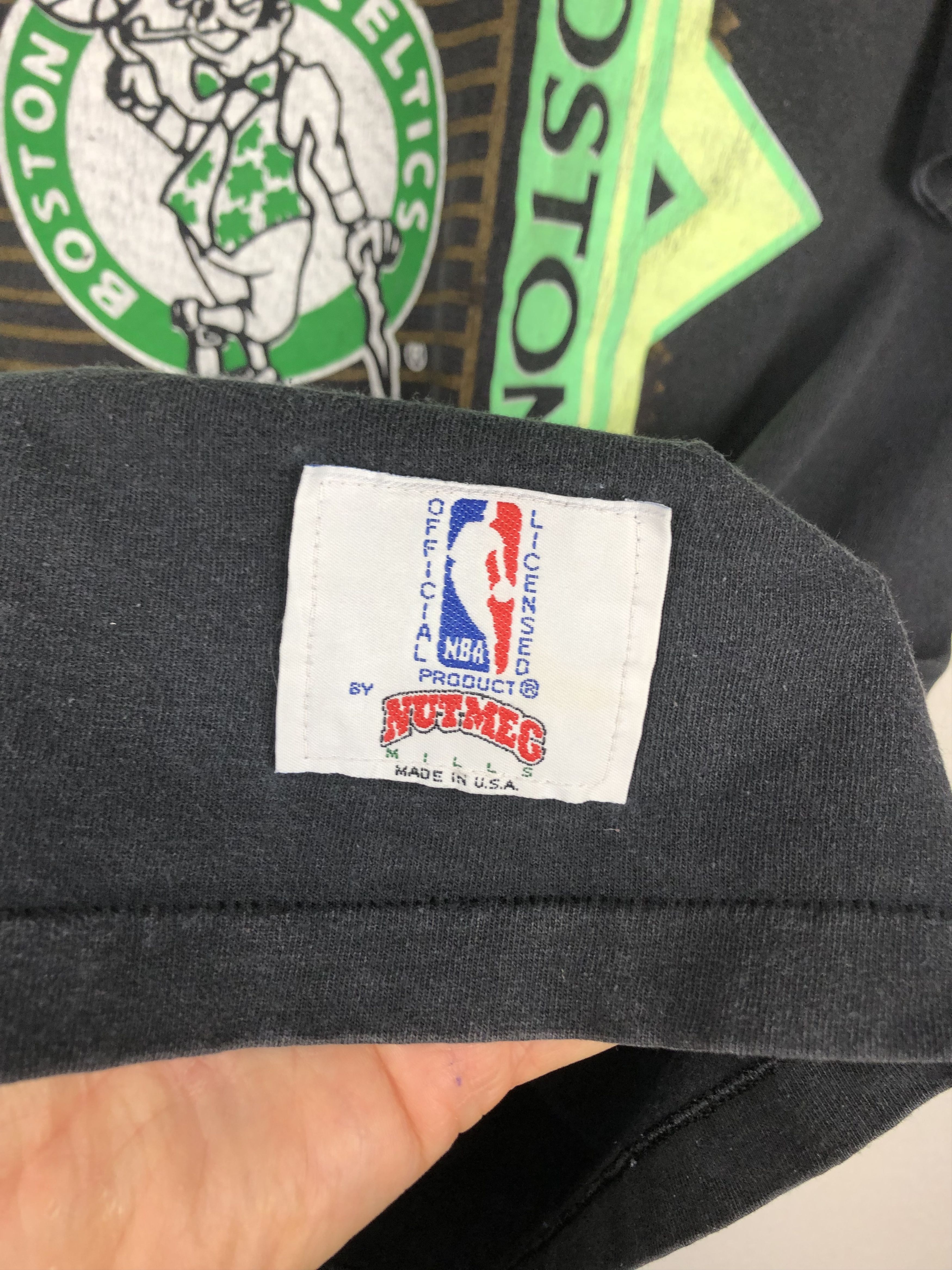 NBA Vintage 90's Boston Celtics NBA Shirt Over Print Jersey Bird Size US L / EU 52-54 / 3 - 4 Thumbnail