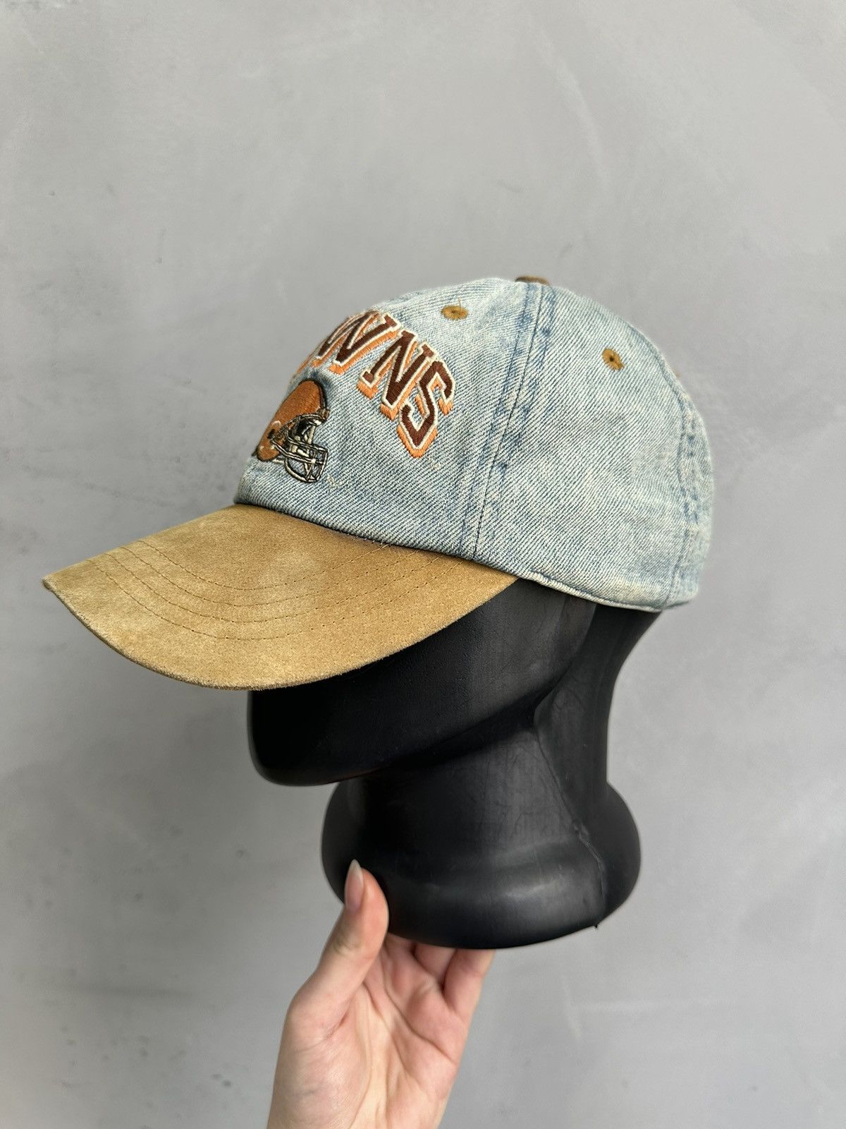 Vintage RARE Vintage DENIM NFL Gameday Cleveland browns hat Size ONE SIZE - 2 Thumbnail