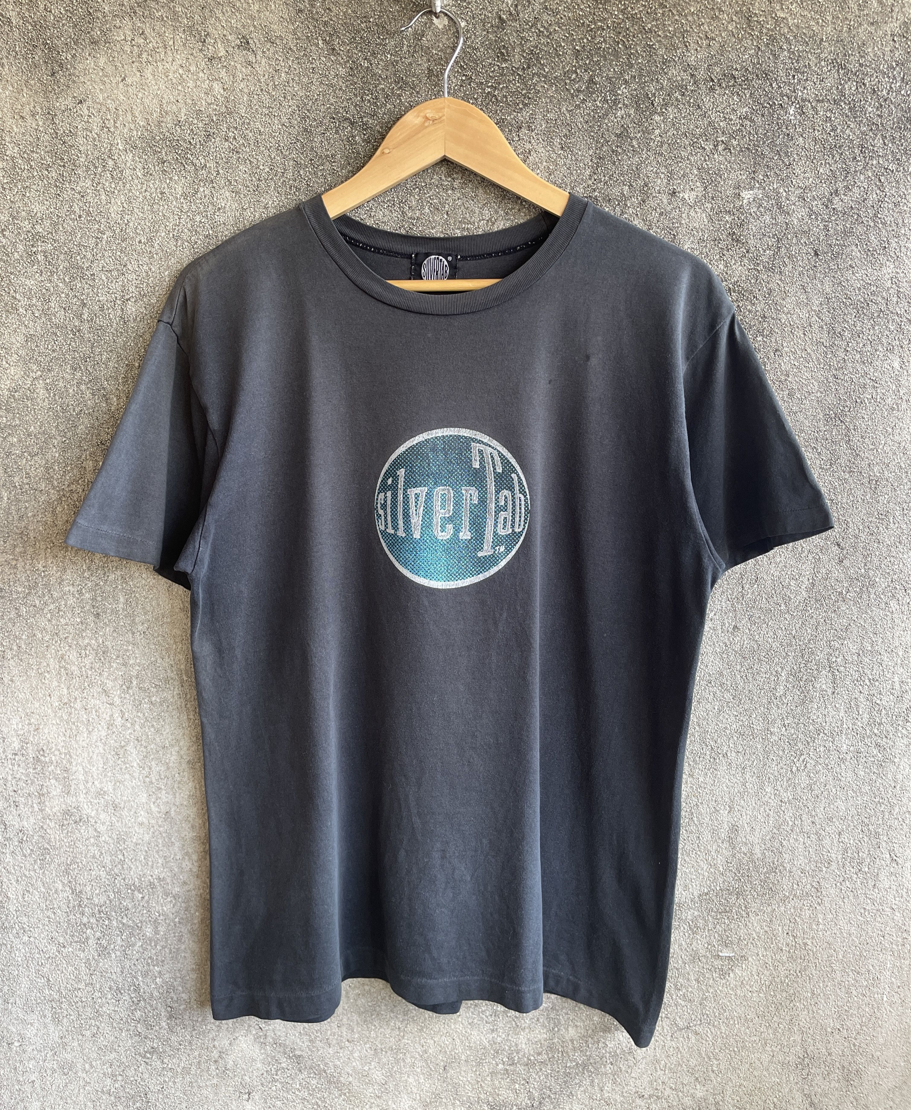 Levi's Vintage 90s🔥Levi’s SilverTab🔥Circle Logo Sun Faded Tee Size US L / EU 52-54 / 3 - 2 Thumbnail