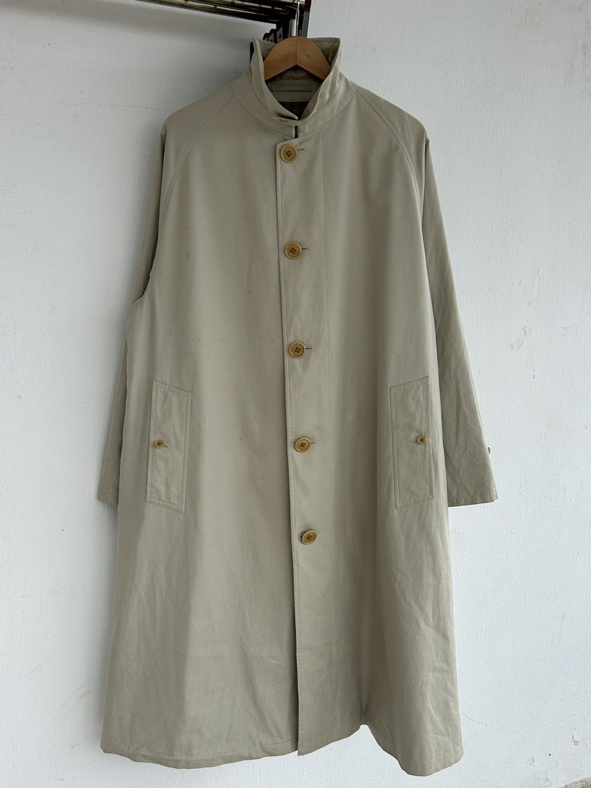 Burberry Burberry Vintage Trench Coat Beige Size US XL / EU 56 / 4 - 1 Thumbnail