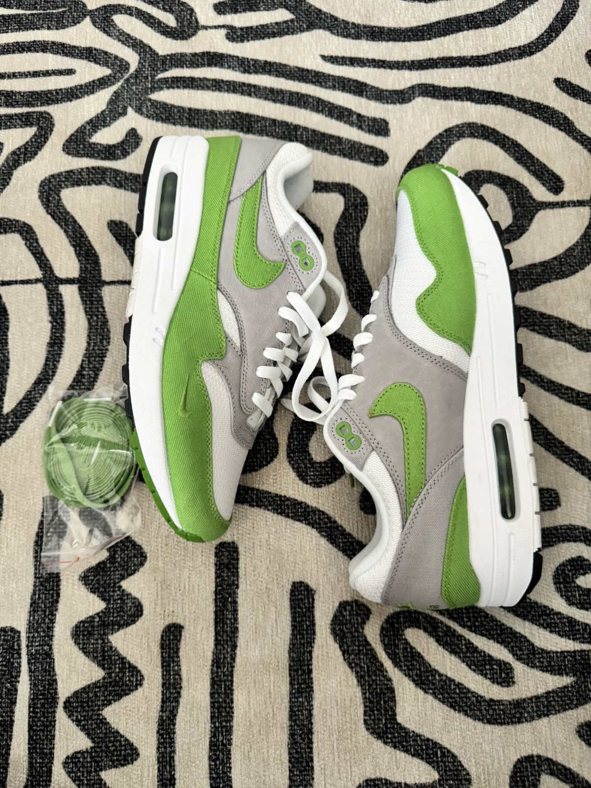 Nike × Patta 20th anniversary Patta Air Max 1 Size US 9.5 / EU 42-43 - 3 Thumbnail