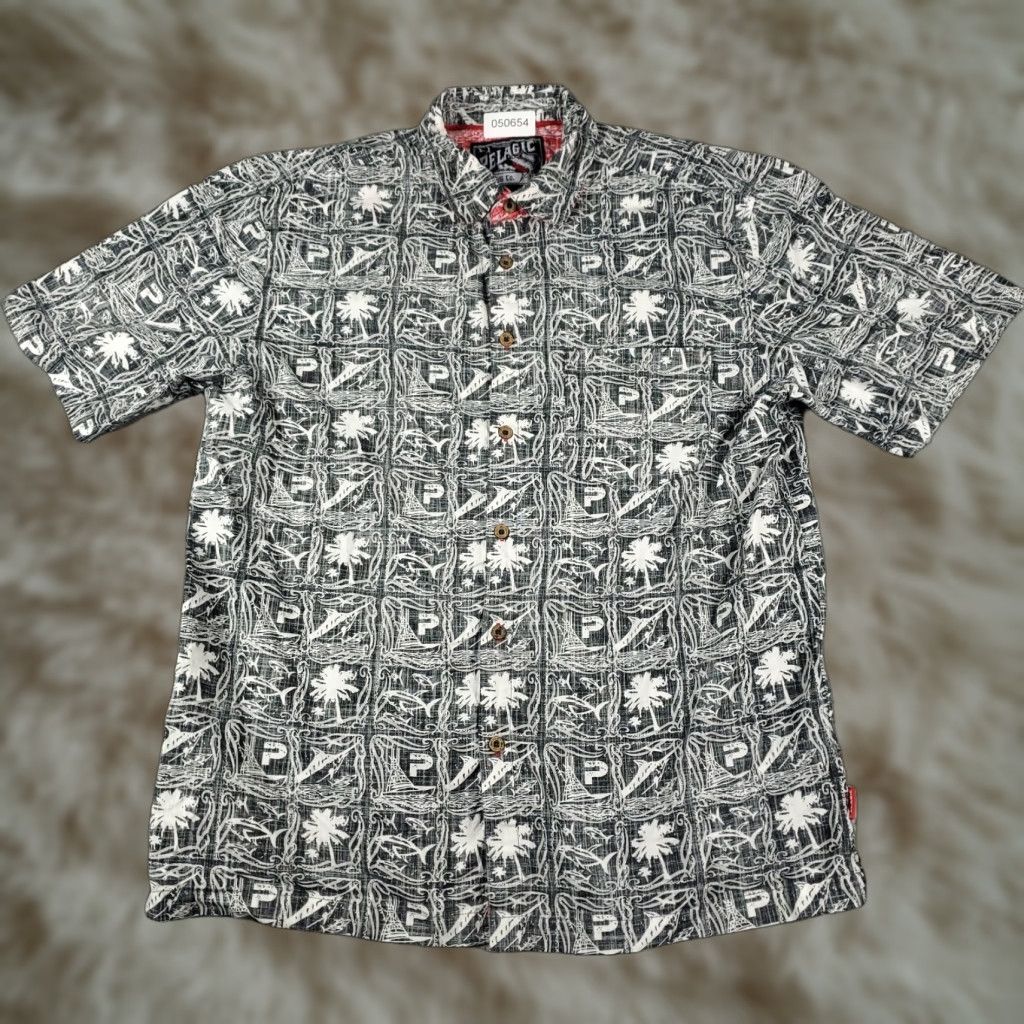 Vintage Pelagic Shirt Mens Large Black White Casual Button Up Short Sleeve Mens L Gray Cotton Woven Button-Up Collar Geometric Pattern Size US L / EU 52-54 / 3 - 1 Thumbnail