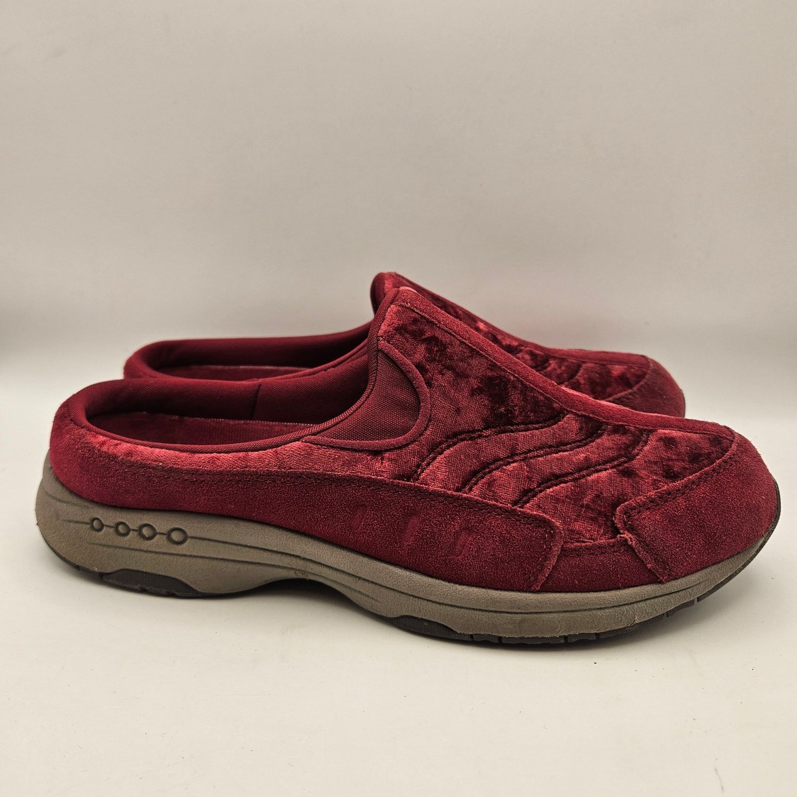 SKECHERS SKECHERS WOMEN'S 8 SETRAVELTIME 567 VELVET RED Size US 8 / IT 38 - 4 Thumbnail