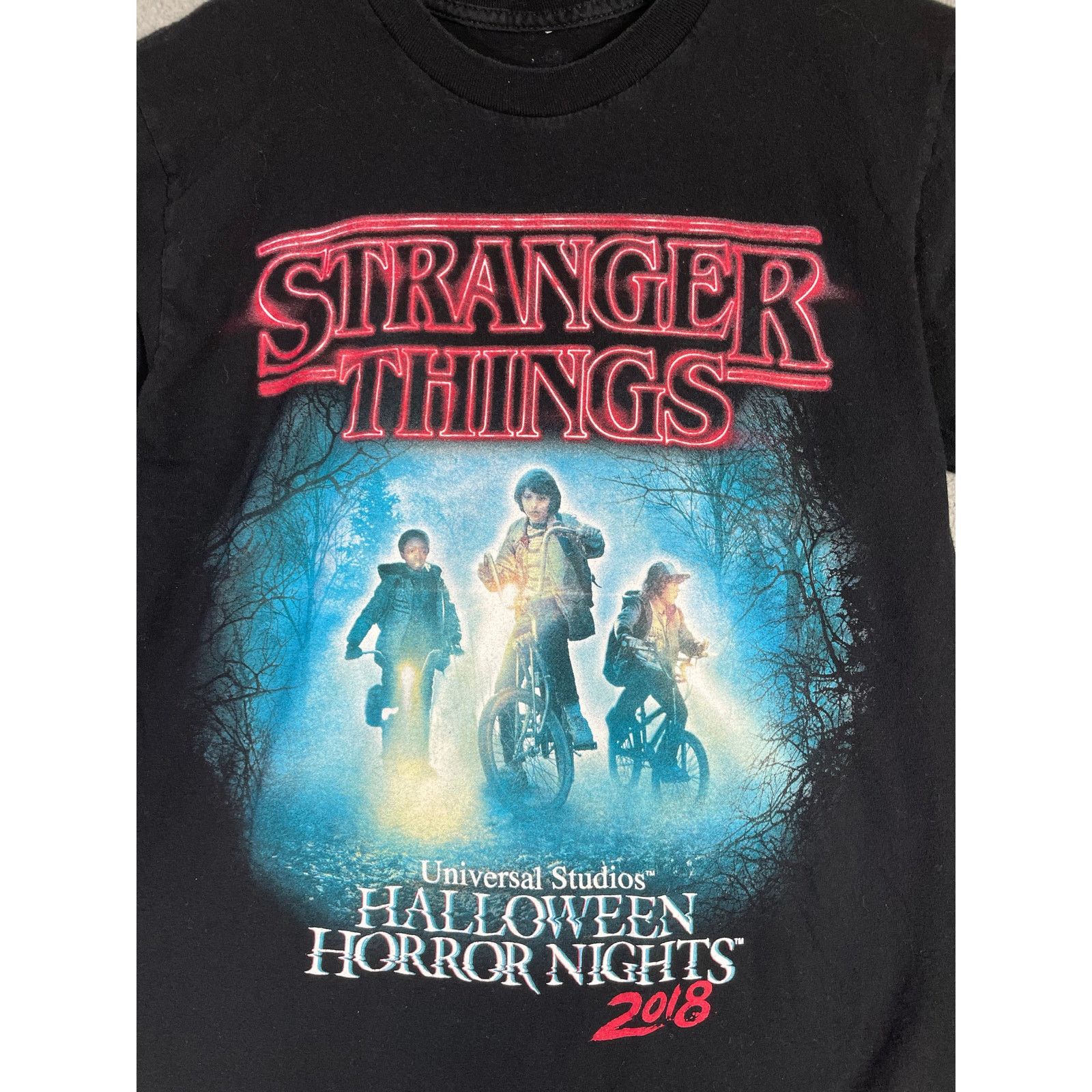 Other Stranger Things T-Shirts Universal Studios Halloween XS/S Size US XS / EU 42 / 0 - 4 Thumbnail
