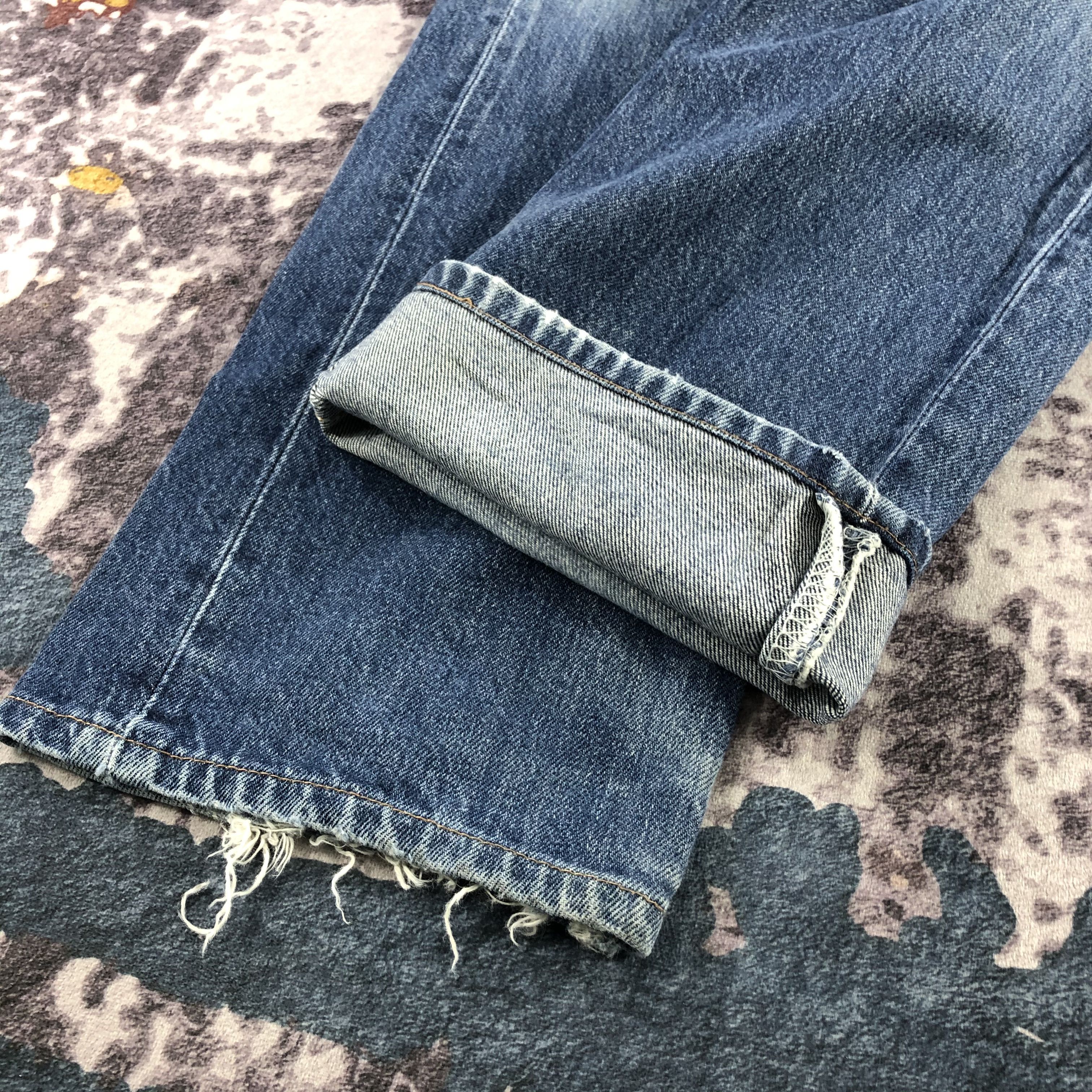 Levi's 90s Vintage Blue Wash Levis 501 Jeans-JM2853 Size US 31 - 8 Thumbnail