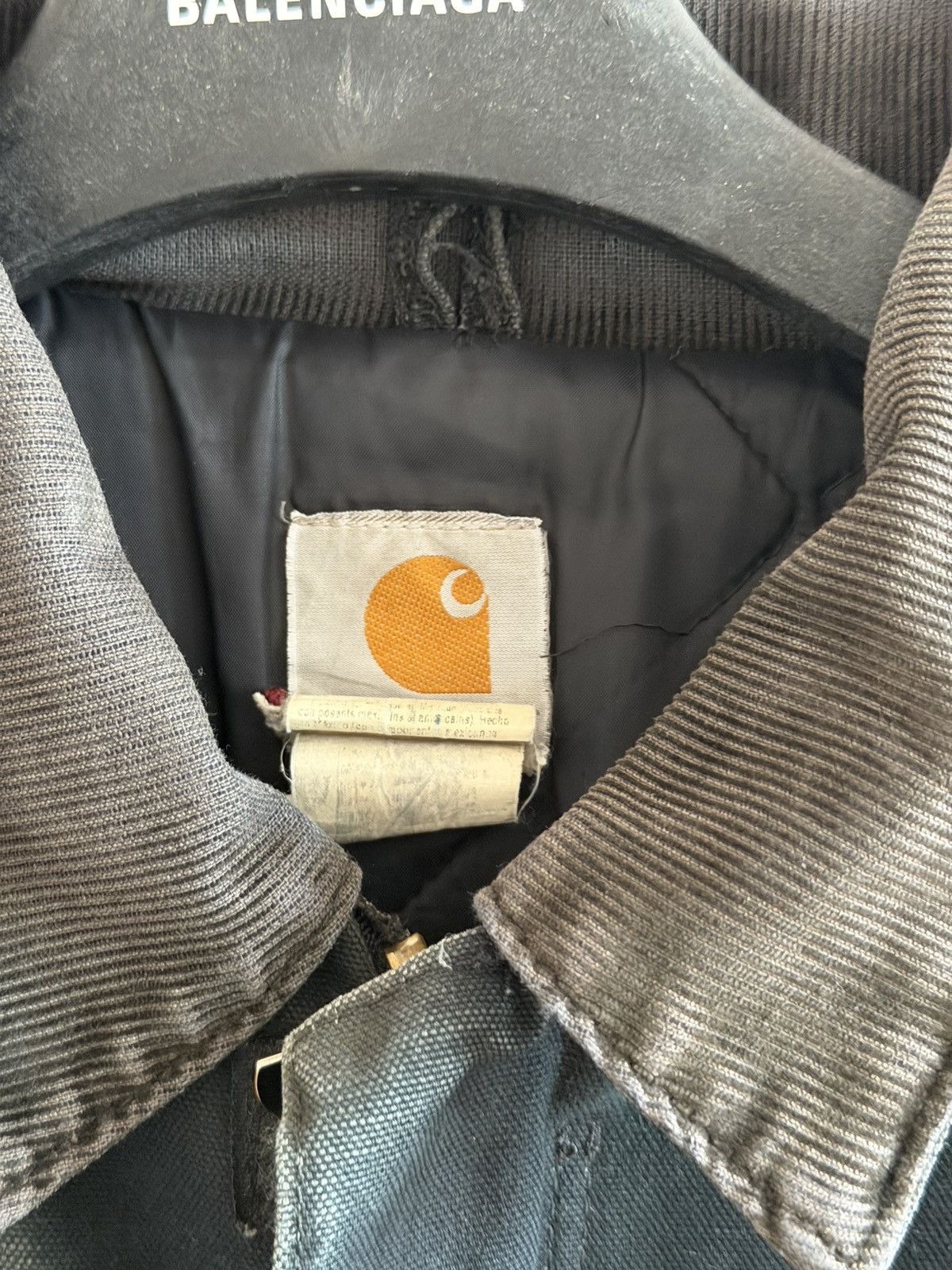 Carhartt CARHARTT VINTAGE 90s 00s Y2K DISTRESSED QUILTED JACKET FADED Size US XL / EU 56 / 4 - 4 Thumbnail