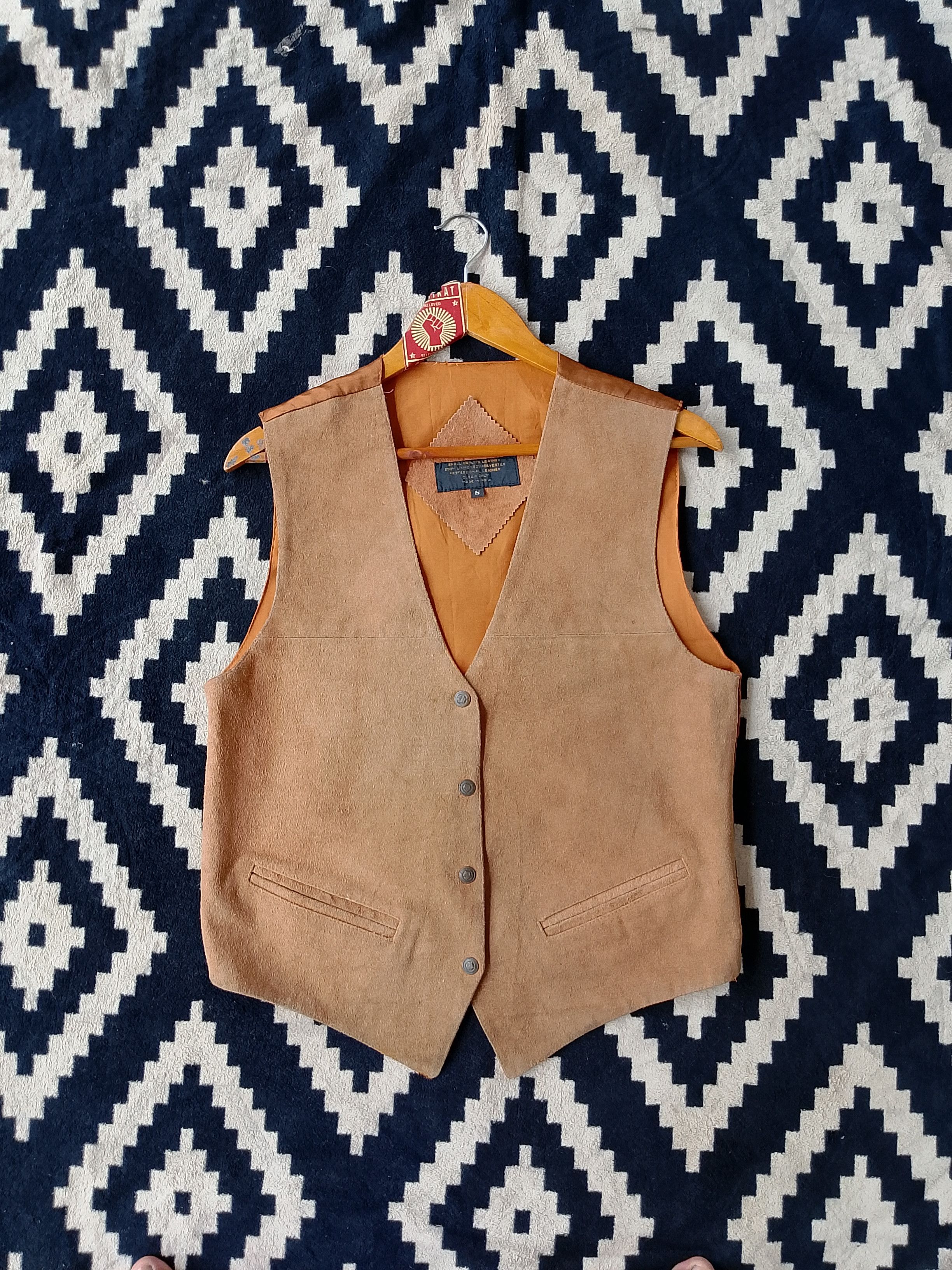 Other Vintage Tan Suede Leather Waistcoat Oklahoma State Buttons Size US S / EU 44-46 / 1 - 1 Thumbnail