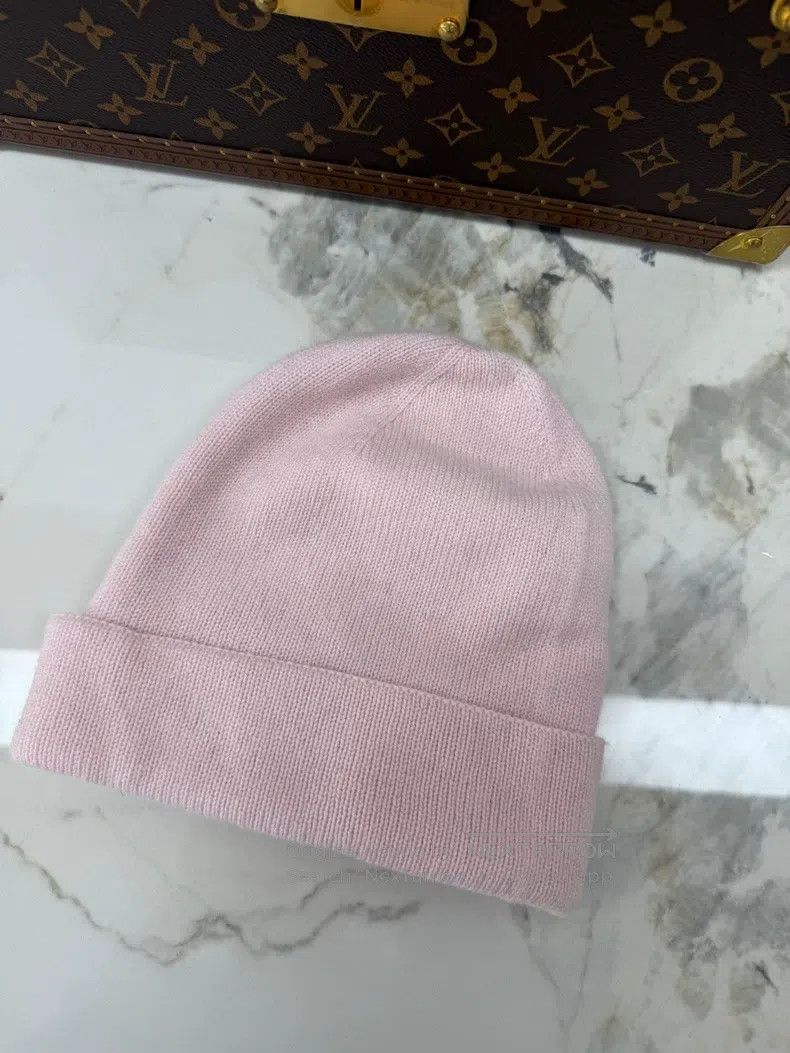 Chanel Chanel 25C Pink Sequin Love Knitted Cold Hat Size ONE SIZE - 3 Thumbnail