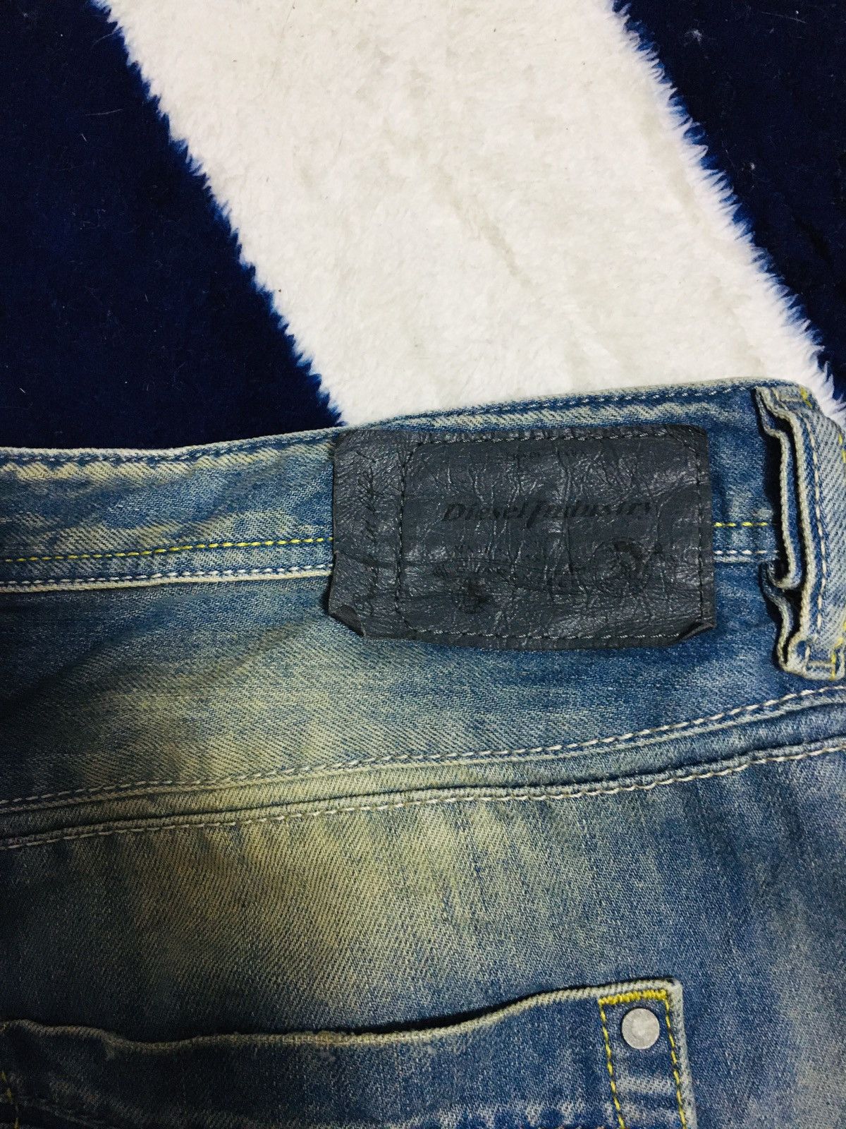 Diesel Diesel Distressed Jeans (16) Size US 37 - 3 Thumbnail
