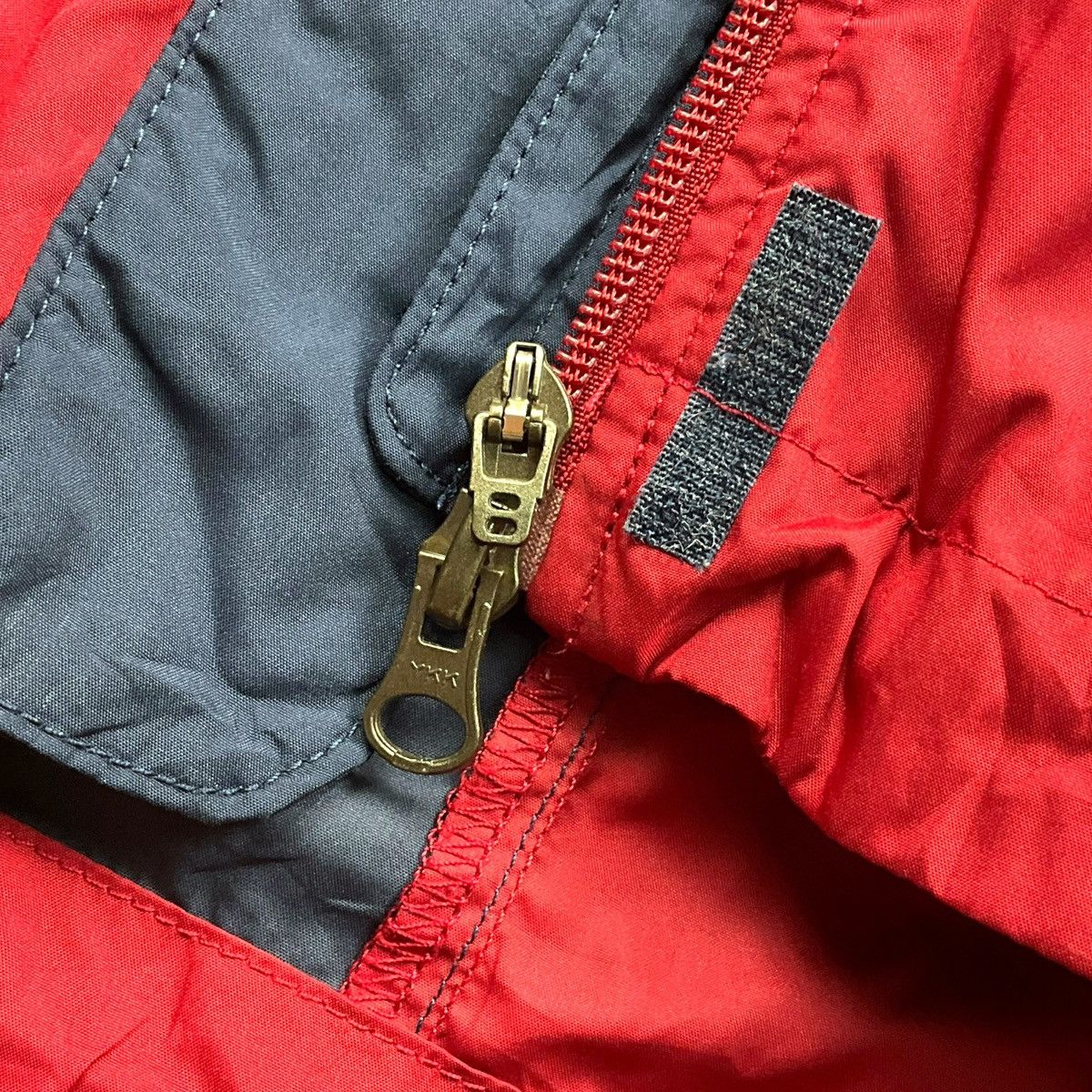 Nike Nike Windbreaker USA Track&Field Y2K Olympic Red Jacket Size US L / EU 52-54 / 3 - 13 Thumbnail