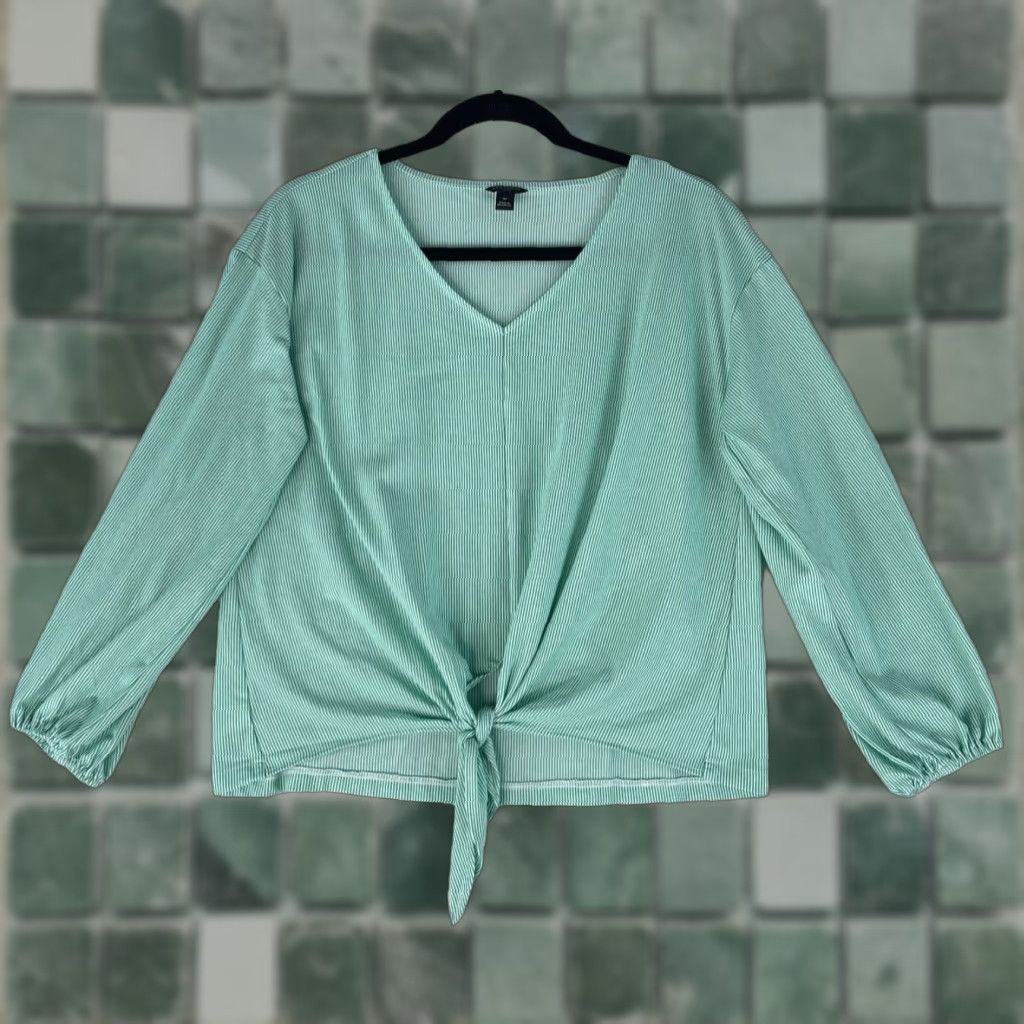 Ann Taylor Ann Taylor Petite Green Striped Long Sleeve Shirt Womens Front Tie V-Neck PM Blouse Size M / US 6-8 / IT 42-44 - 1 Thumbnail