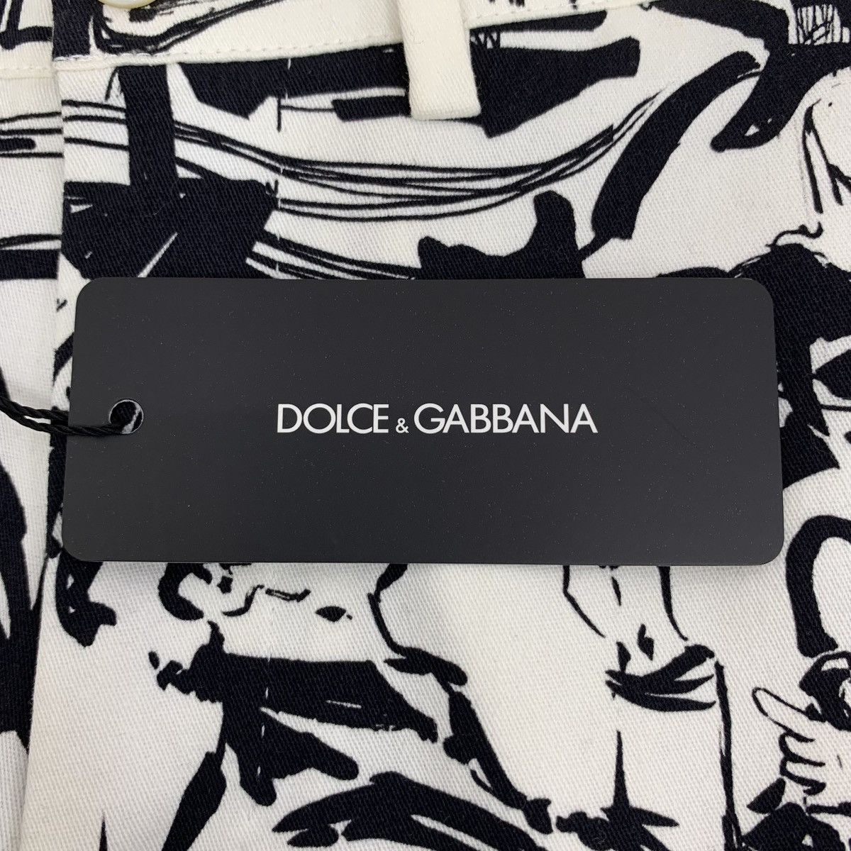 Dolce & Gabbana Dolce Gabbana Graffiti Print Casual Shorts K26WX Size US 32 / EU 48 - 6 Thumbnail