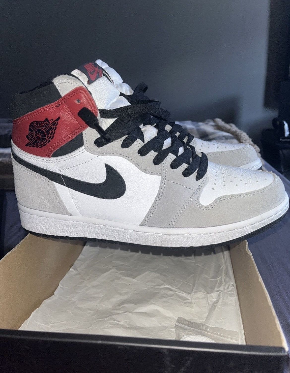 Jordan Brand Air Jordan 1 Retro High og ‘smoke grey’ Size US 9 / EU 42 - 7 Thumbnail