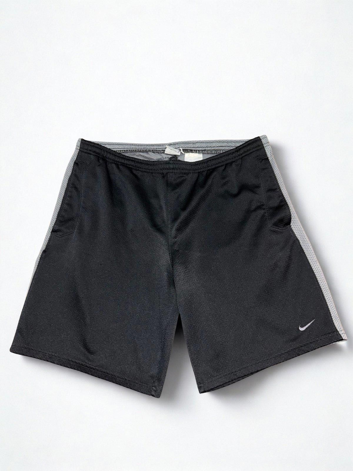 Nike VTG Y2K Nike Sphere Knit Athletic Shorts Rare ACG Sz M Size US 32 / EU 48 - 1 Thumbnail